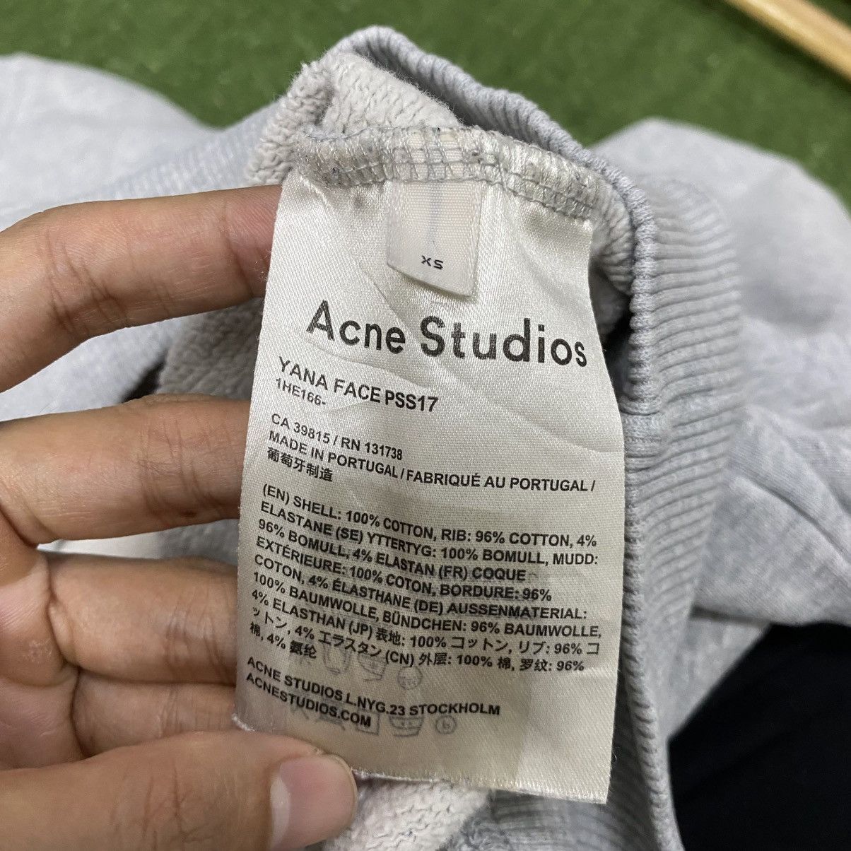 Acne Studios Boxy Yana Face PSS17 Sweatshirt Made in Portugal Size US XS / EU 42 / 0 - 11 Thumbnail