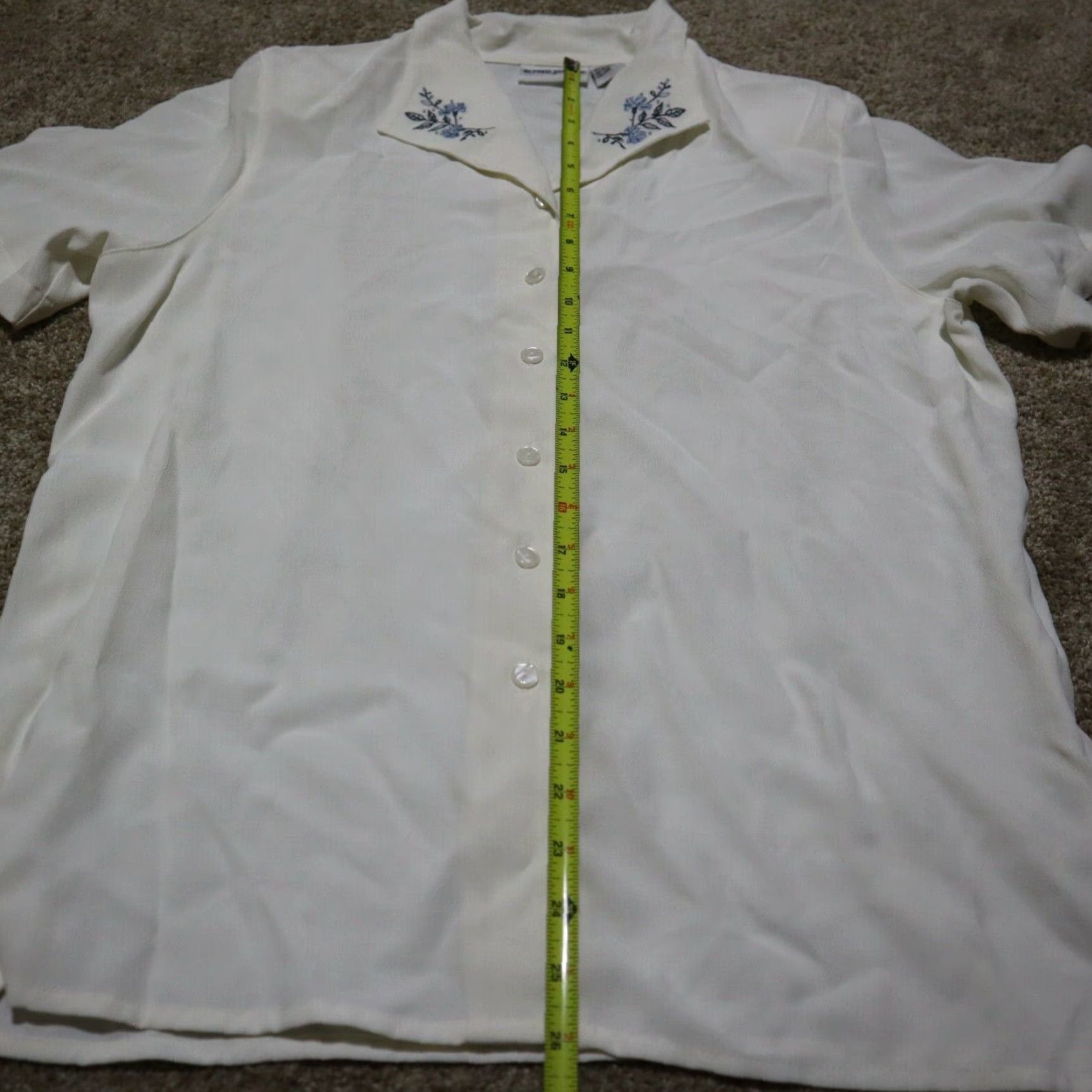 Vintage Alfred Dunner Shirt Womens Adult Size 12 White Embroidered Padded Short Sleeve Button Down Casual Size XL / US 12-14 / IT 48-50 - 6 Thumbnail