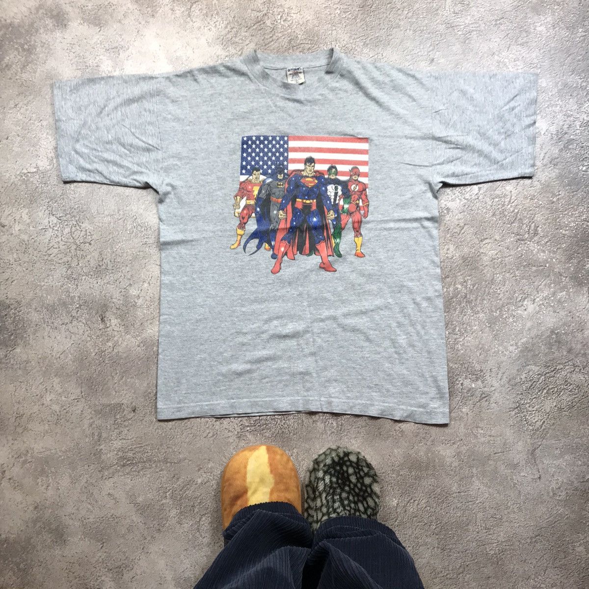 Vintage Vintage 90s Marvel Superheroes Graphic Tee Streetwear XL Size US XL / EU 56 / 4 - 2 Thumbnail