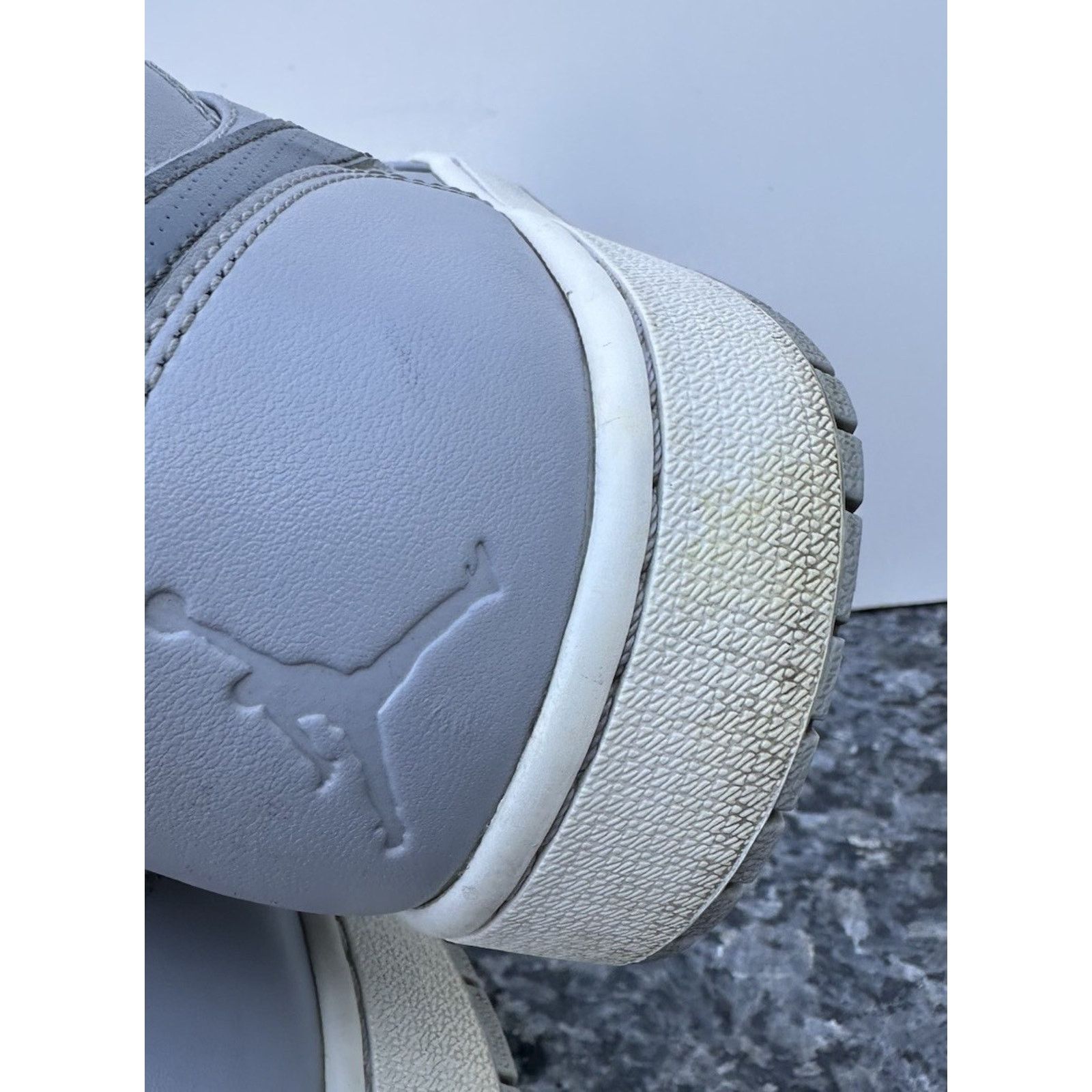 Nike Nike Air Jordan 1 Mid 'Wolf Grey' Size 12 554724-033 Size US 12 / EU 45 - 6 Thumbnail