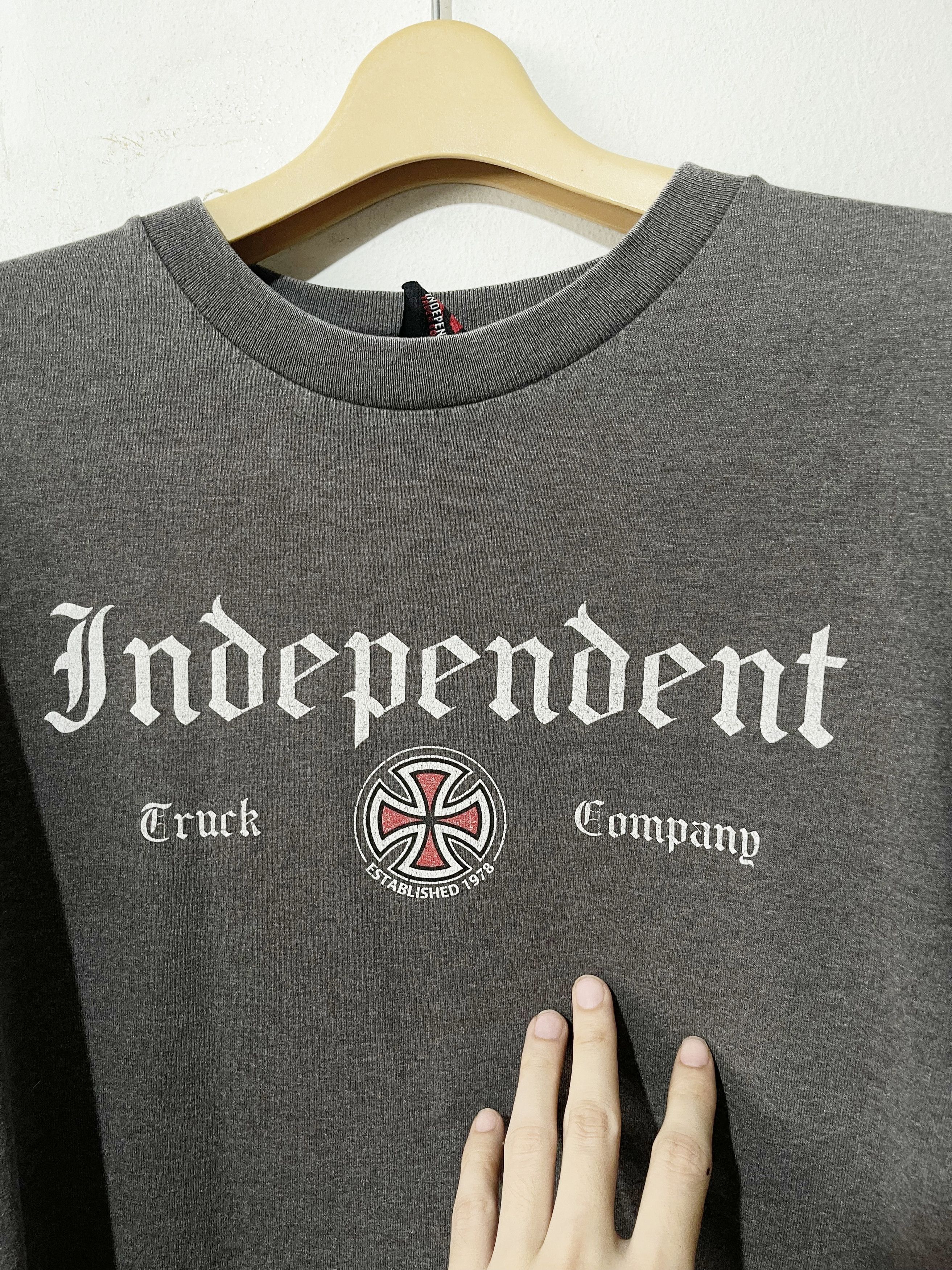 Independent Truck Co. × Vintage Vintage 90s Independent Skateboard Shirt Size US M / EU 48-50 / 2 - 2 Thumbnail