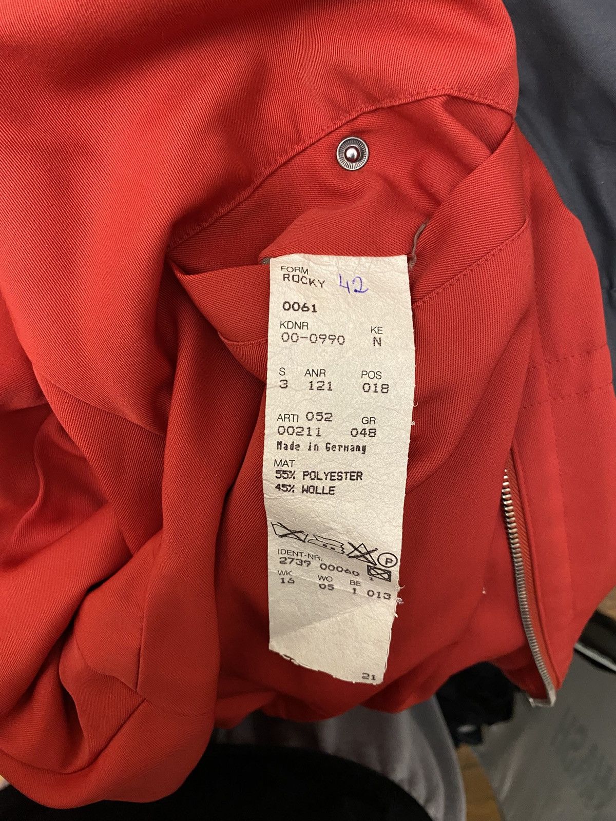 Marlboro vintage 1990s Boss Hugo Boss Marlboro bomber jacket Size US M / EU 48-50 / 2 - 5 Thumbnail