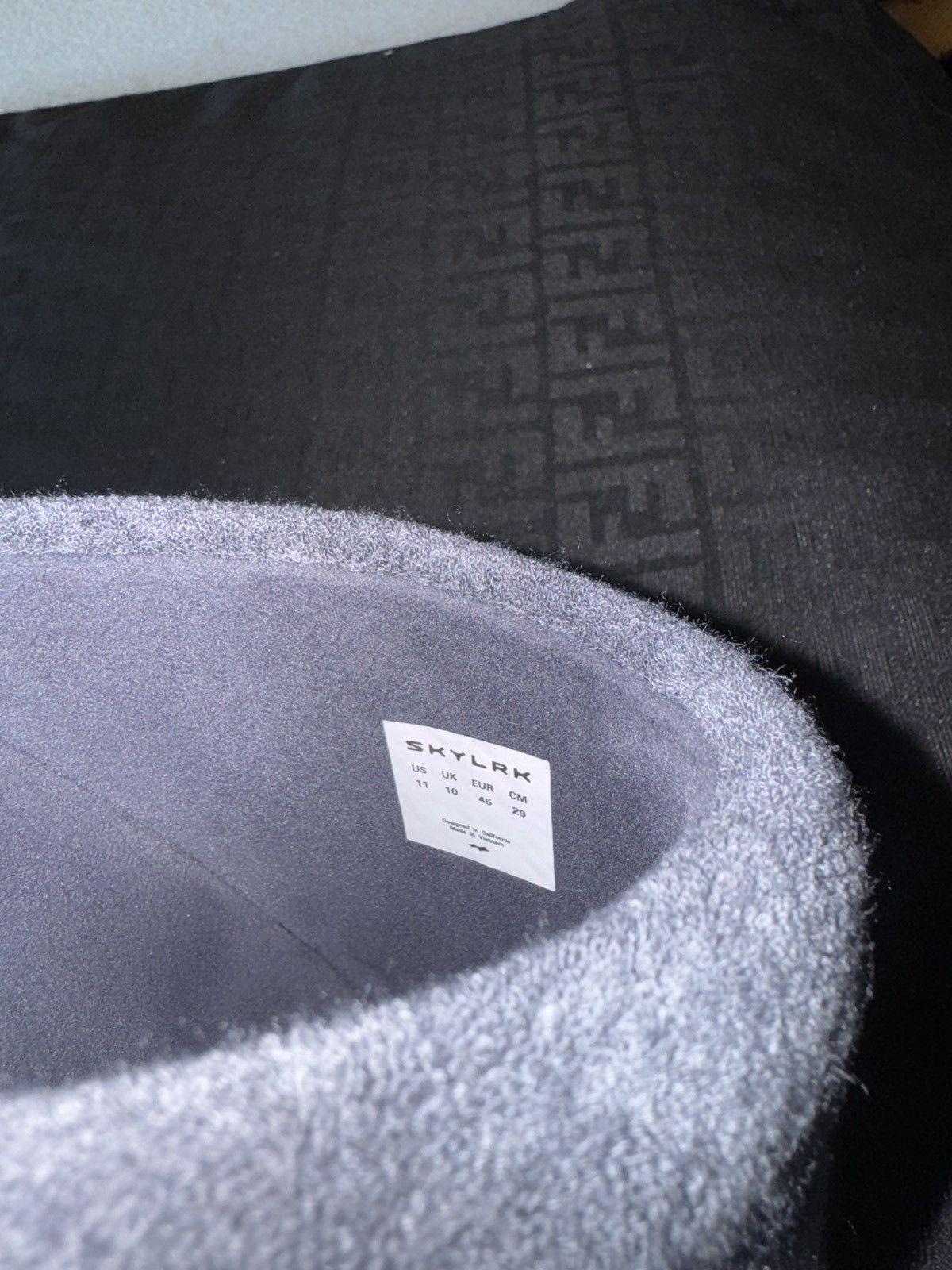 SKYLRK SKYLRK grey Slides 11 Size US 11 / EU 44 - 5 Thumbnail