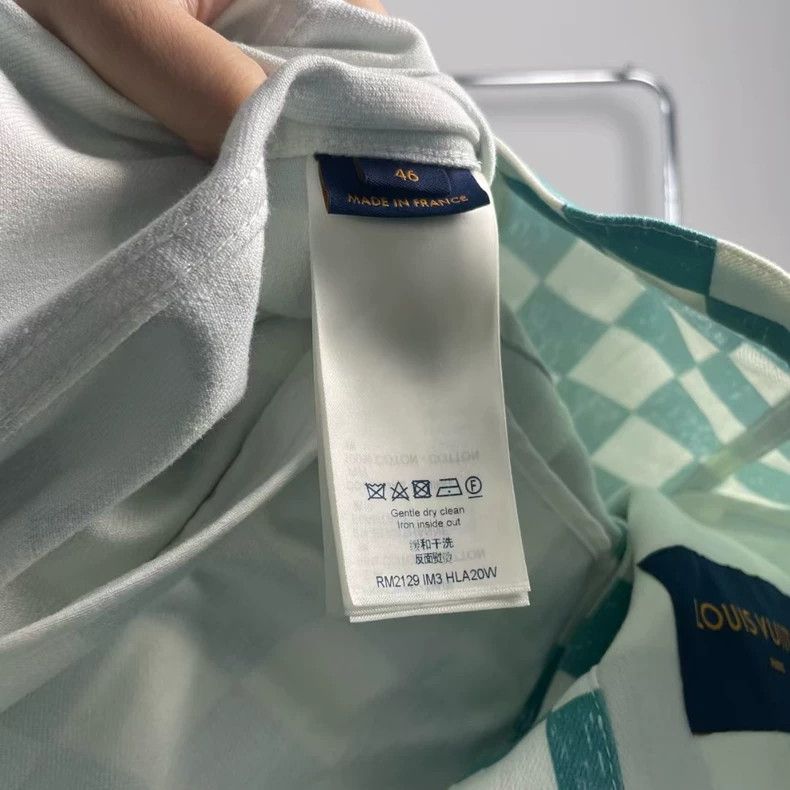 Louis Vuitton Louis Vuitton White and green checkerboard denim jacket Size US S / EU 44-46 / 1 - 6 Thumbnail