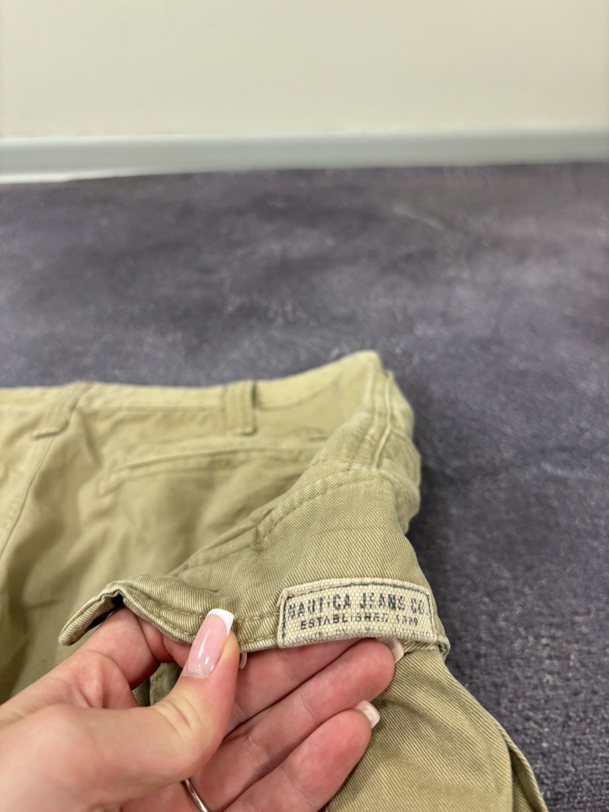 Nautica Vintage Nautica Y2K Beige Utility Hype Outdoor Cargo Shorts Size US 36 / EU 52 - 14 Thumbnail