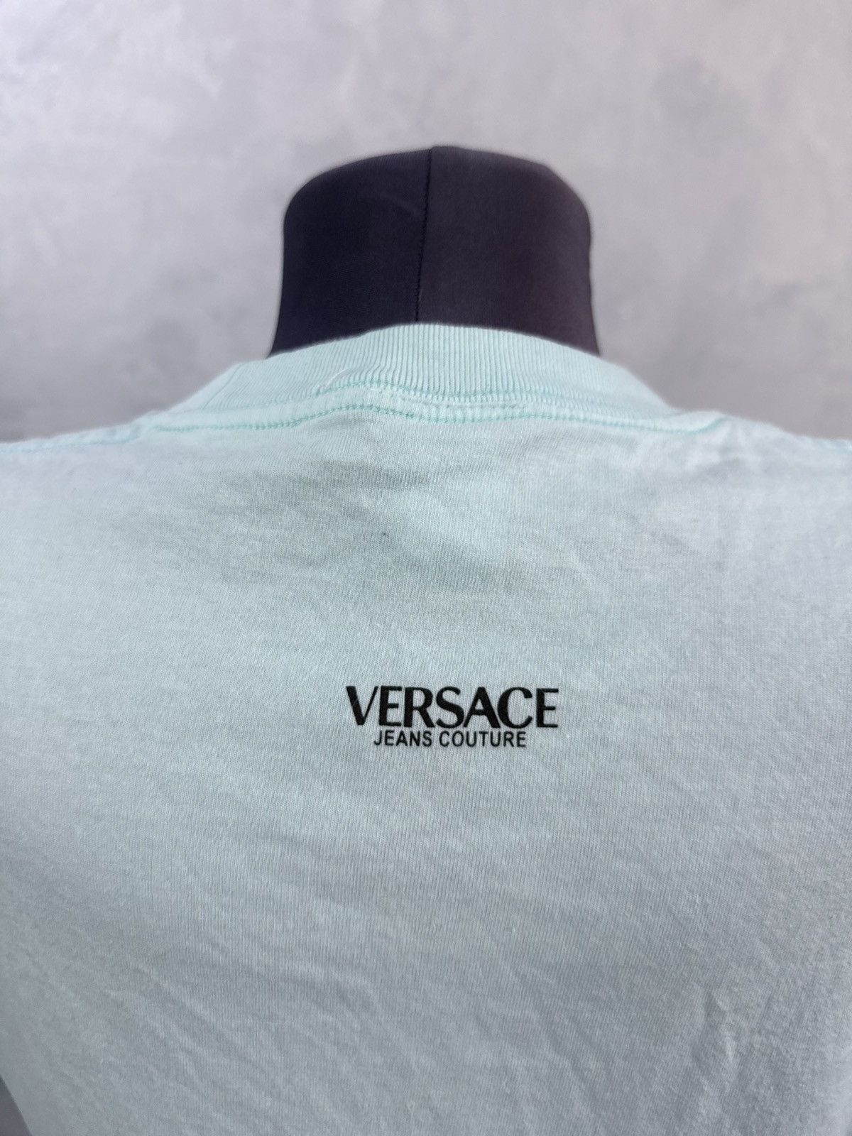 Versace Rare Vintage Versace Jeans Couture T-Shirt Blue Medusa Logo Size M / US 6-8 / IT 42-44 - 7 Thumbnail