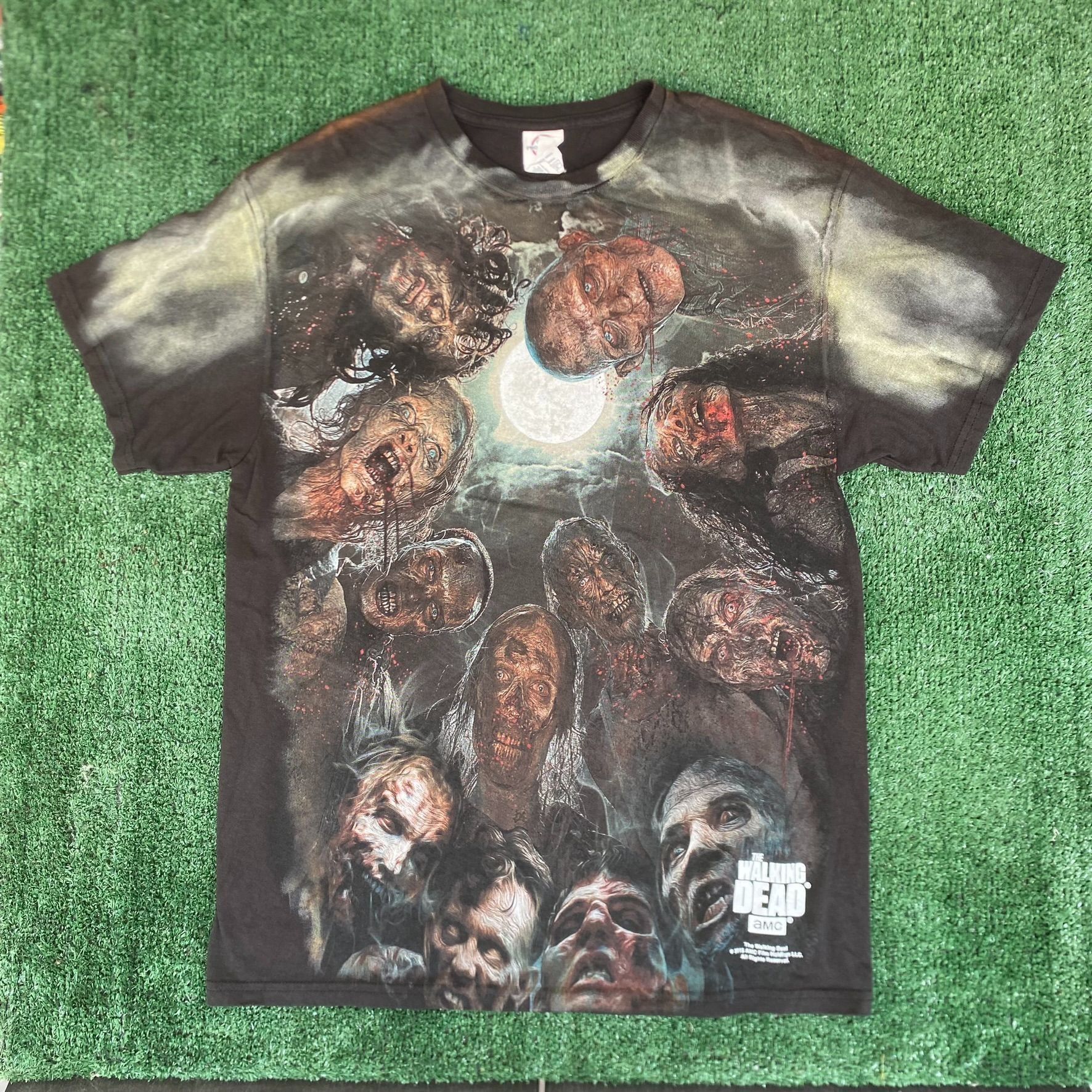 Delta Vintage Y2K Walking Dead Shirt Zombie TV AOP All Over Tee Size US L / EU 52-54 / 3 - 1 Thumbnail