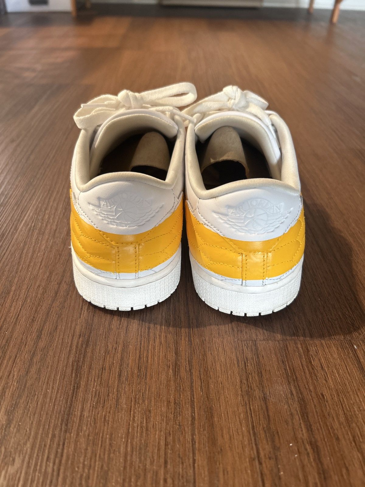 Jordan Brand × Nike Air Jordan 1 Centre Court Size US 10 / EU 43 - 4 Thumbnail