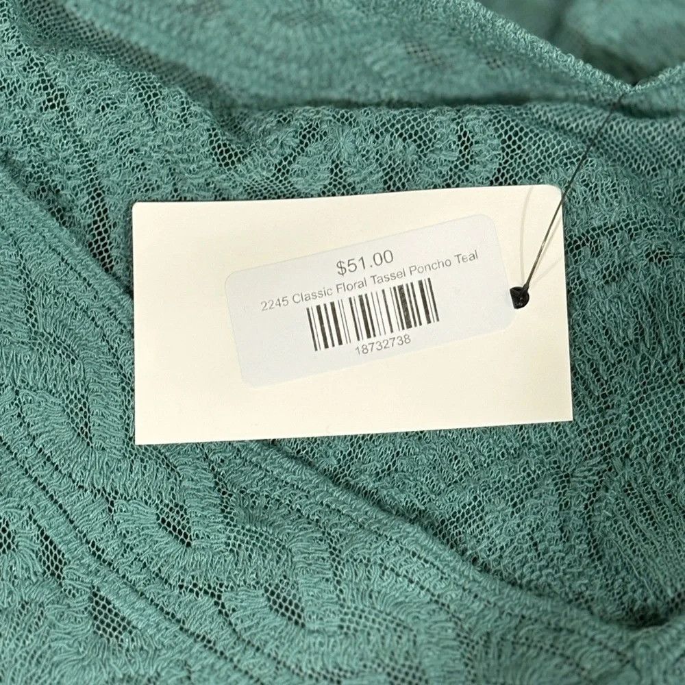 Other Boutique Lacey Poncho NWT Size M / US 6-8 / IT 42-44 - 4 Thumbnail