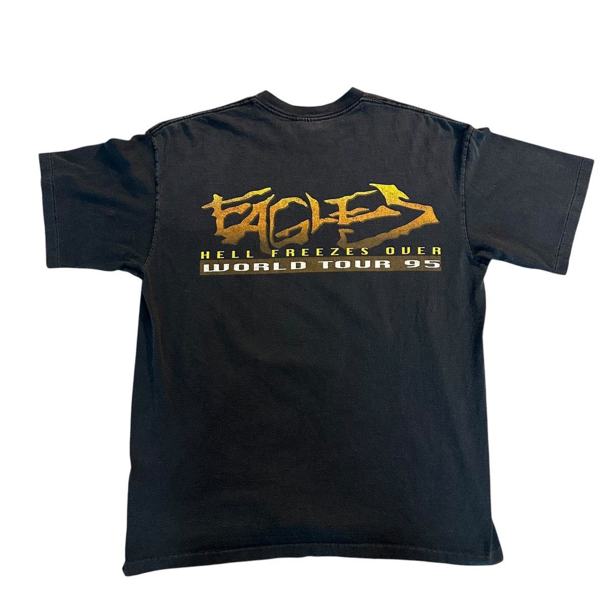 Band Tees Vintage 1994 The Eagles Hell Freezes Over tour shirt size XL Size US XL / EU 56 / 4 - 3 Thumbnail