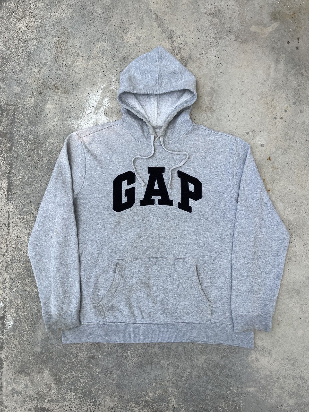 Gap × Vintage Vintage Faded Grey Gap Big Logo Hoodie Size US L / EU 52-54 / 3 - 1 Thumbnail