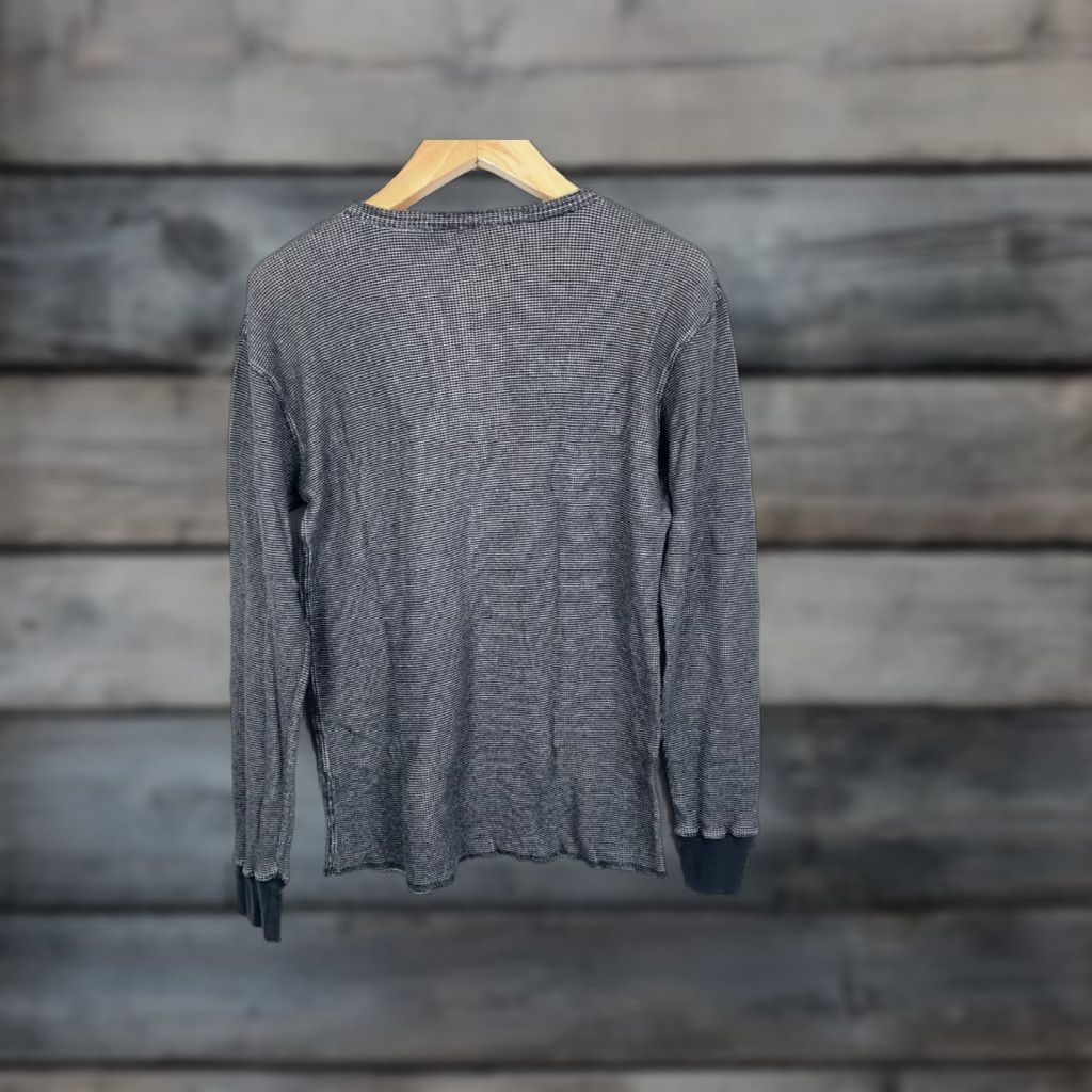 Affliction VINTAGE Y2K Affliction Style Henley Thermal Shirt Long Sleeve Gray Skull Wings XL Mens Size US XL / EU 56 / 4 - 1 Thumbnail