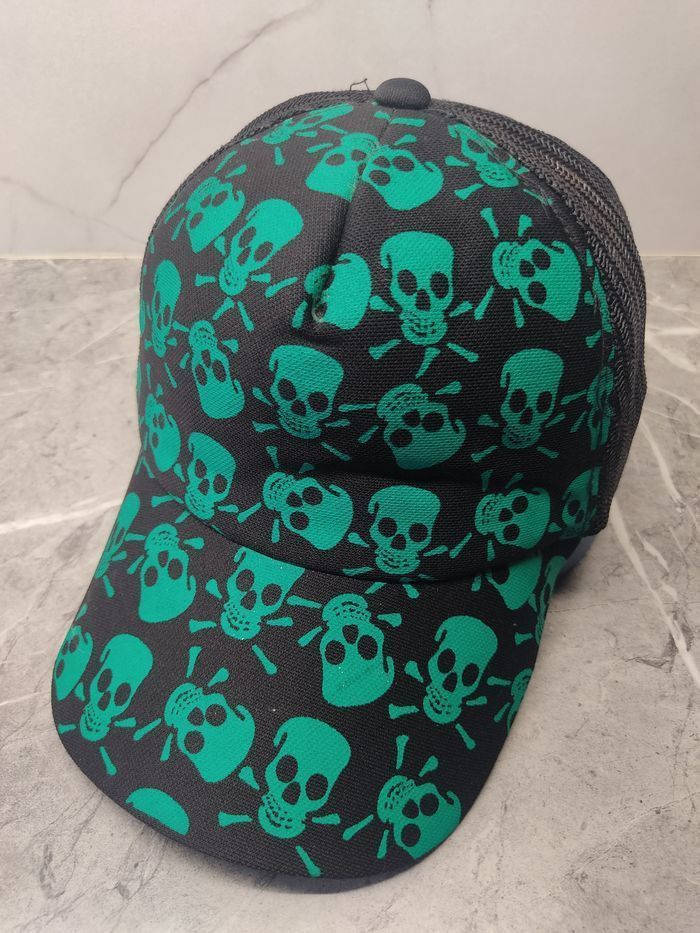 Japanese Brand Vintage Skulls Trucker Hat Cap Size ONE SIZE - 1 Thumbnail