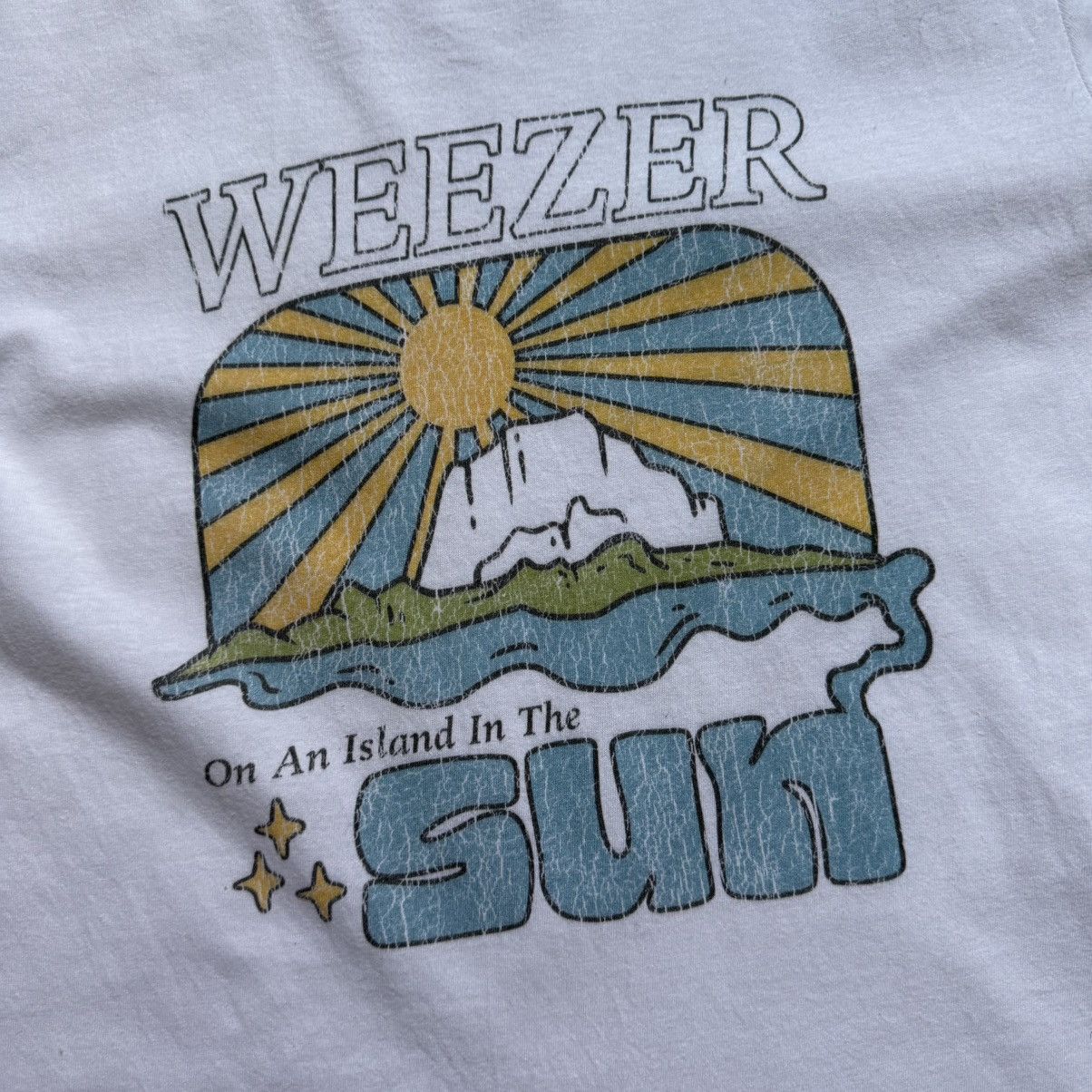 Band Tees Vintage Y2K Weezer Island In The Sun T-Shirt Size M / US 6-8 / IT 42-44 - 4 Thumbnail