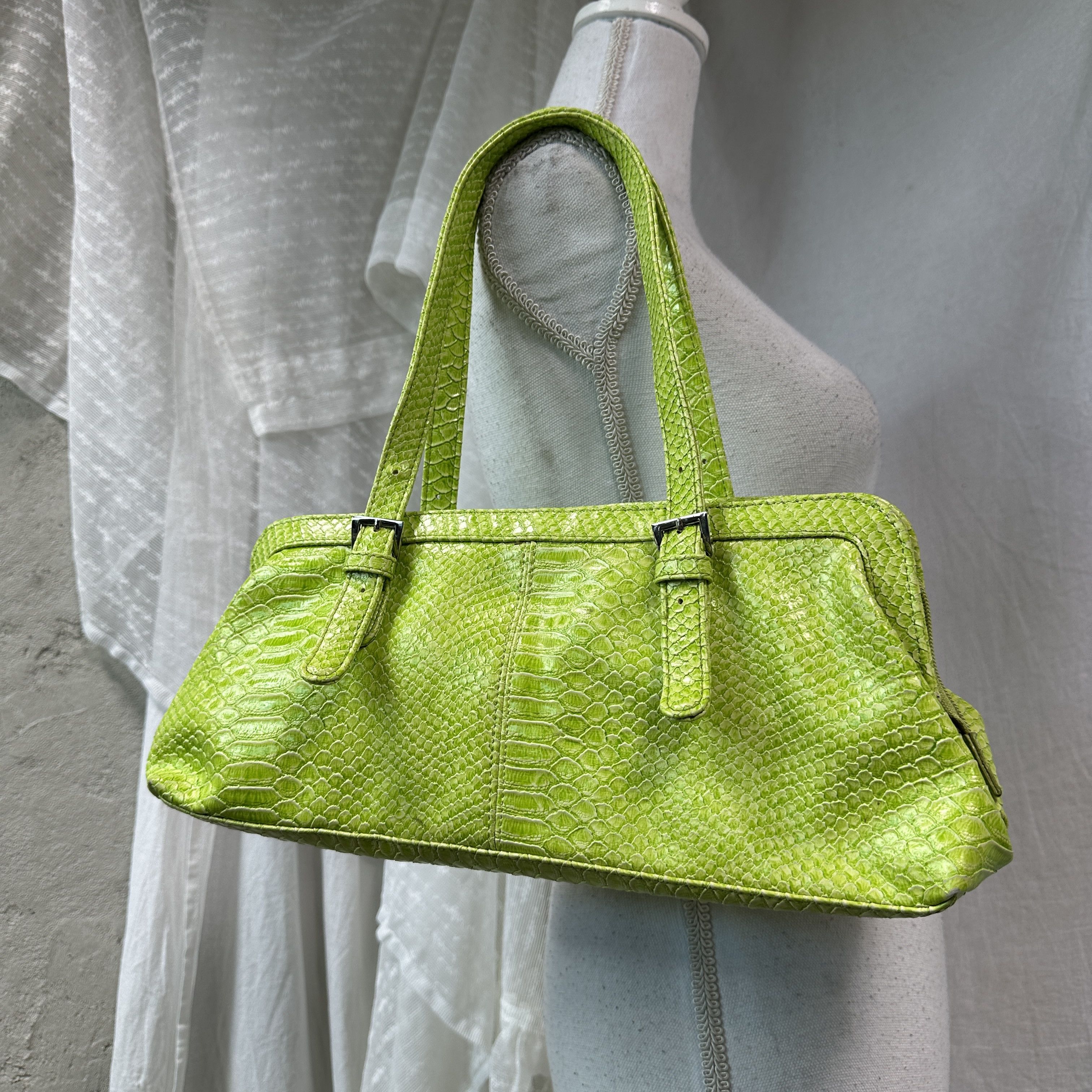 Vintage Vintage Avant Garde Croco Neon Green Shoulder Bag Y2K Size ONE SIZE - 4 Thumbnail