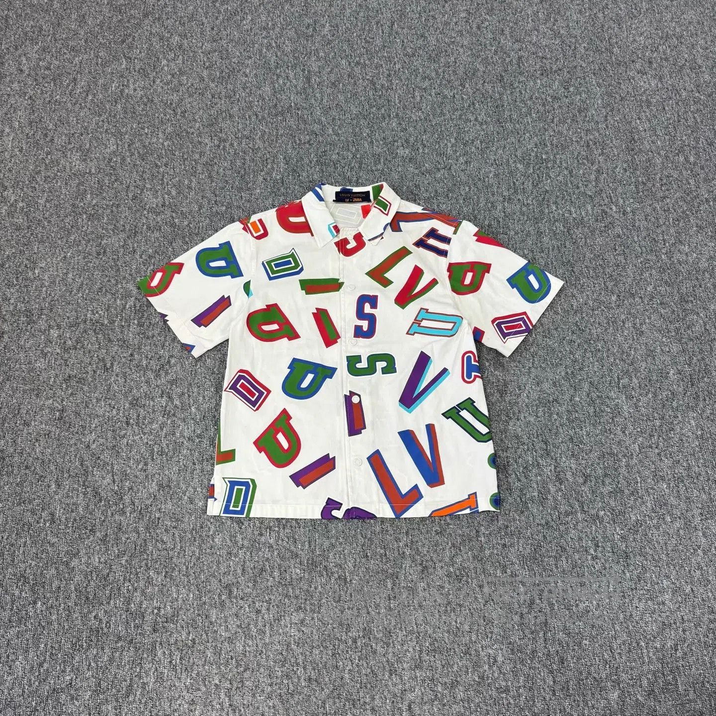 Louis Vuitton Louis Vuitton Sanhua wax pen graffiti in color; short-slee Size US XS / EU 42 / 0 - 1 Thumbnail