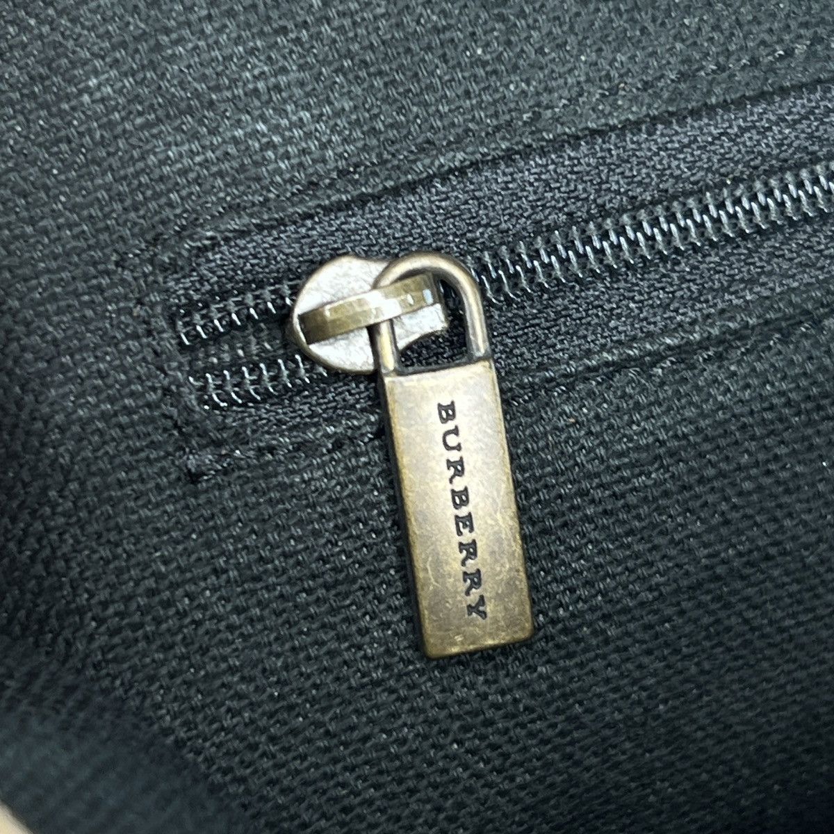 Burberry Burberry Shoulder Bag Black Genuine Leather Nova Check Rare Size ONE SIZE - 14 Thumbnail