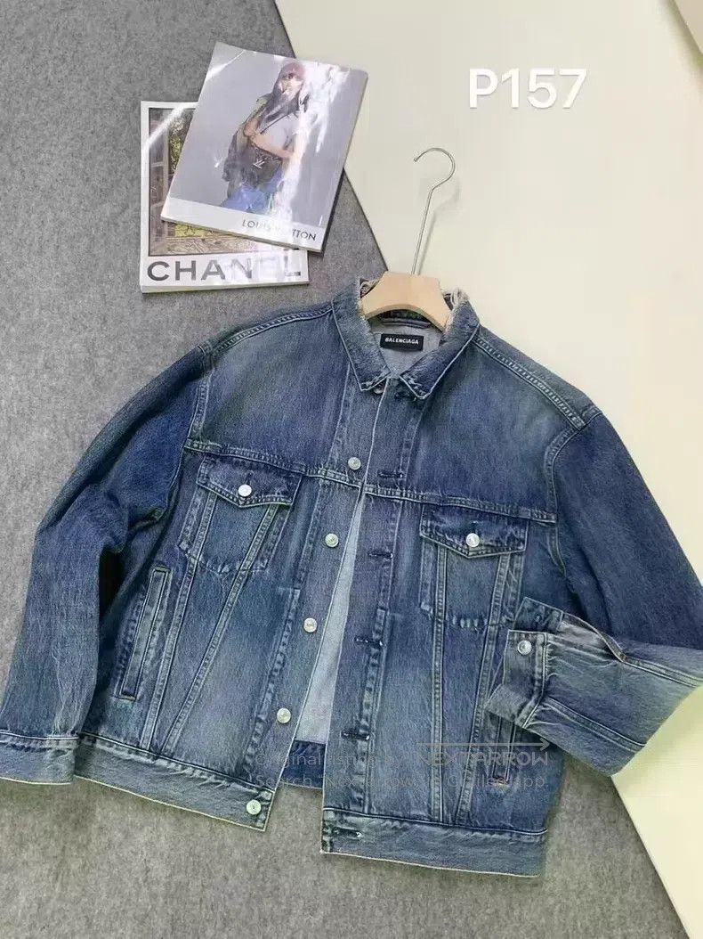 Balenciaga Balenciaga Back logo denim jacket Size US S / EU 44-46 / 1 - 1 Thumbnail