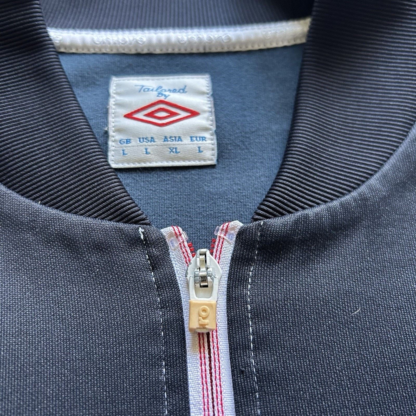 Umbro Vintage Umbro England Sweater Jacket Large Y2K Soccer Rare Size US L / EU 52-54 / 3 - 4 Thumbnail