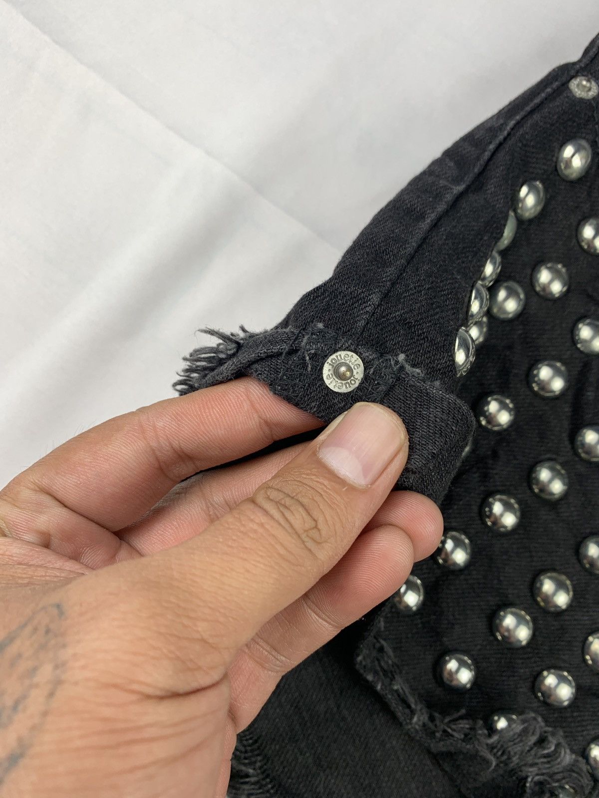Japanese Brand jouetie Japan Black Studded Rough Mini Jeans Shorts Size 28" / US 6 / IT 42 - 8 Thumbnail