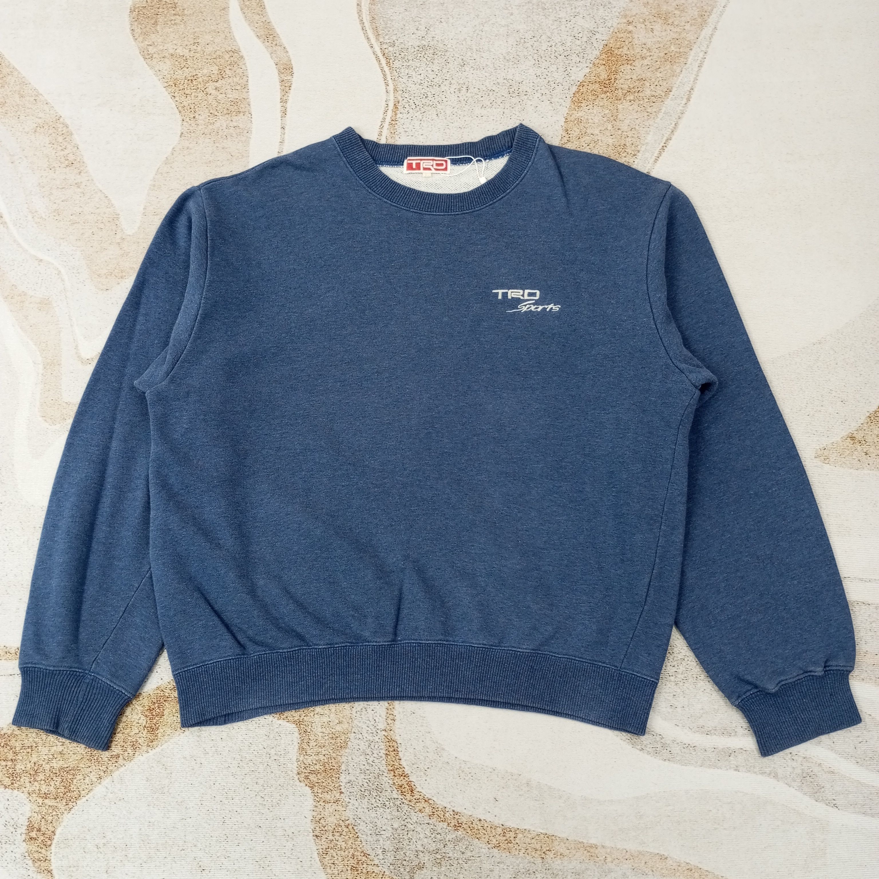 Vintage TRD Sports Japanese Motorsports Sweatshirt c238n18 Size US L / EU 52-54 / 3 - 1 Thumbnail