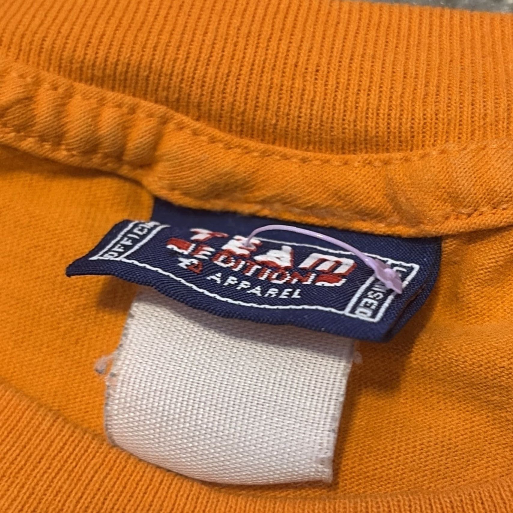 NCAA VINTAGE Syracuse Orangemen Orange NCAA T-Shirt XL Men Shirt Orange University XL Mens Size US XL / EU 56 / 4 - 5 Thumbnail