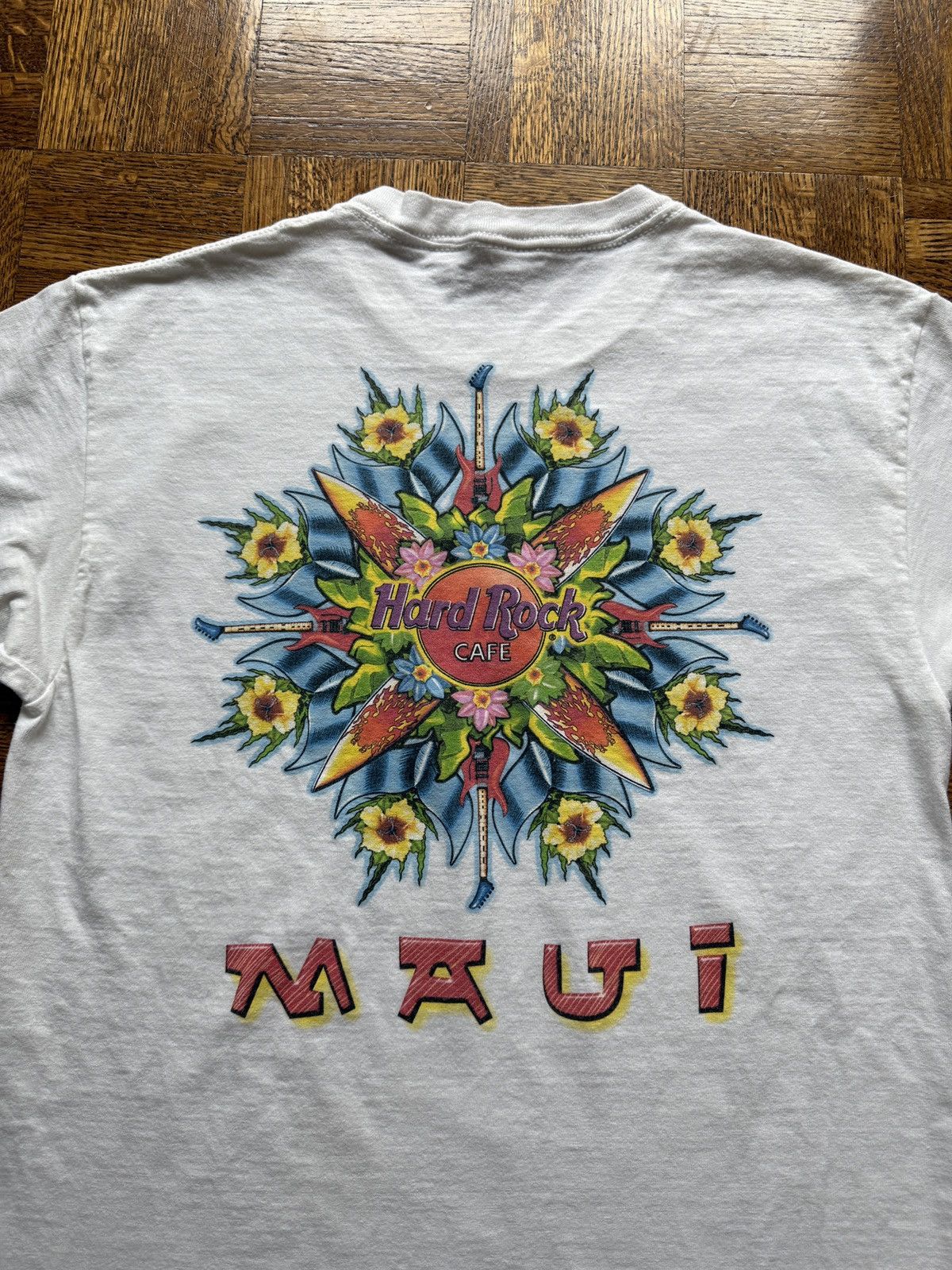 Hard Rock Cafe Vintage Hard Rock Cafe Maui Floral Graphic Tee Size US M / EU 48-50 / 2 - 3 Thumbnail