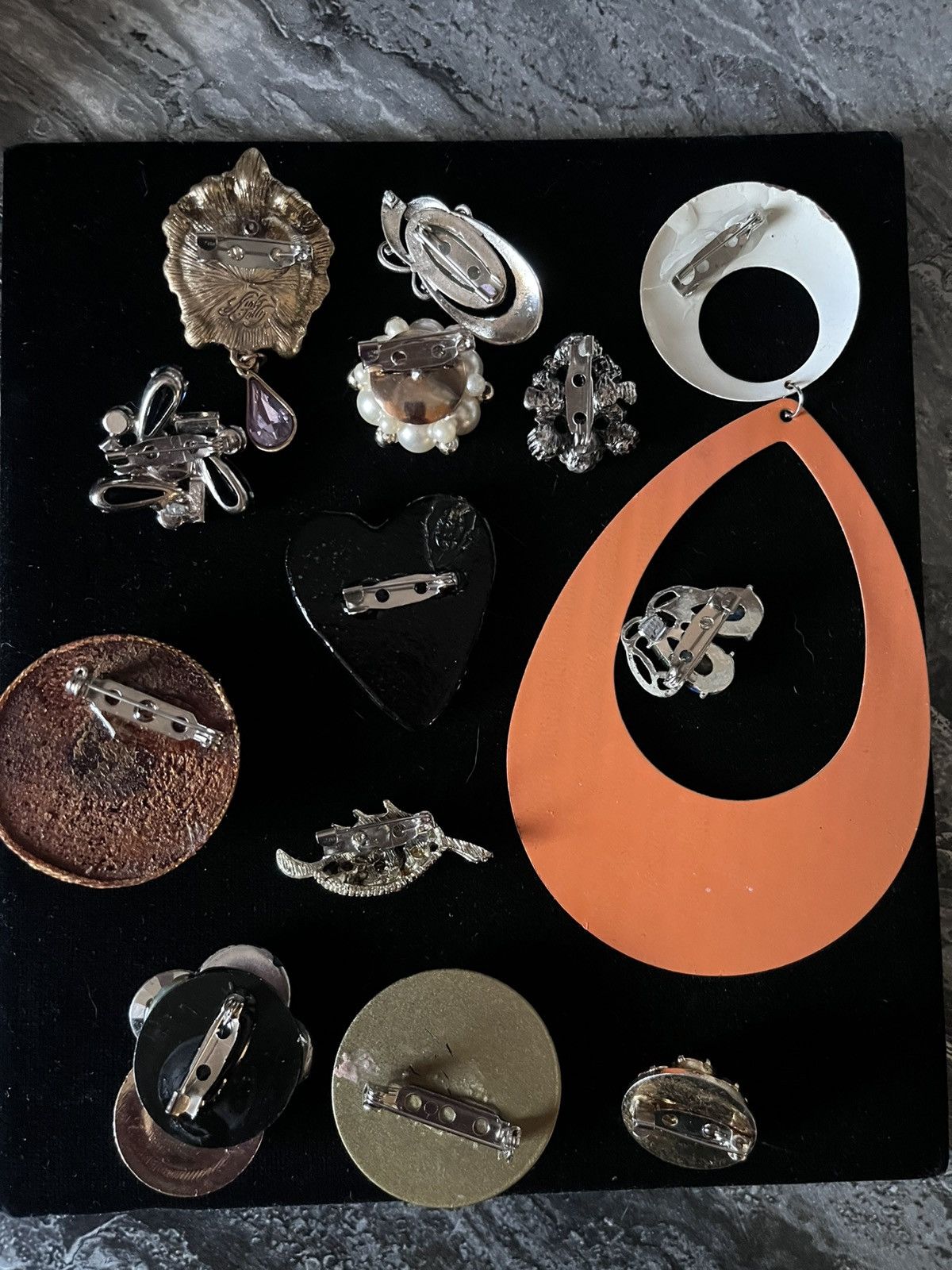 Other 13 repurposed up-cycled or repaired brooches Size ONE SIZE - 6 Thumbnail