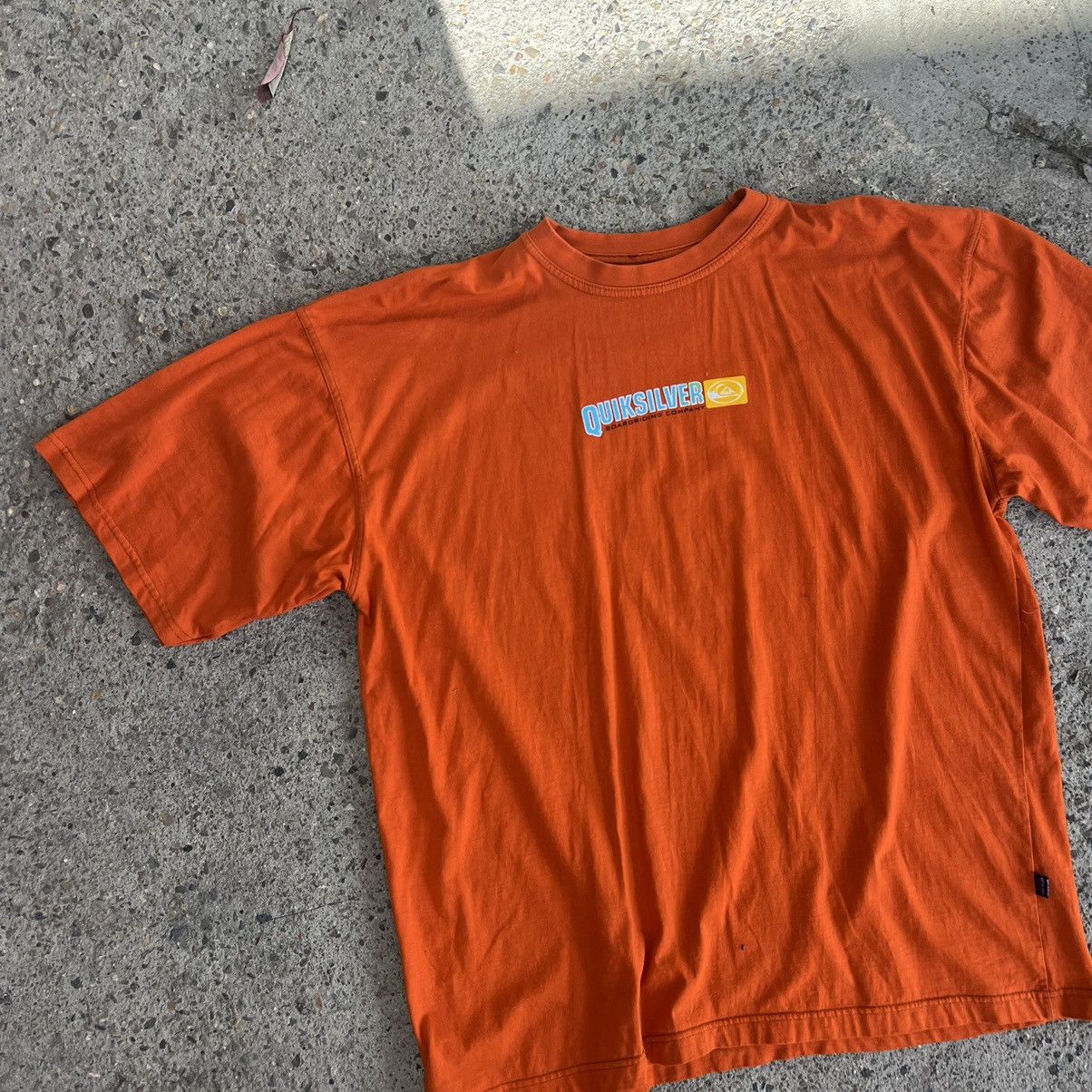 Quiksilver × Vintage Vintage 90s Quiksilver center logo t-shirt Size US XL / EU 56 / 4 - 3 Thumbnail