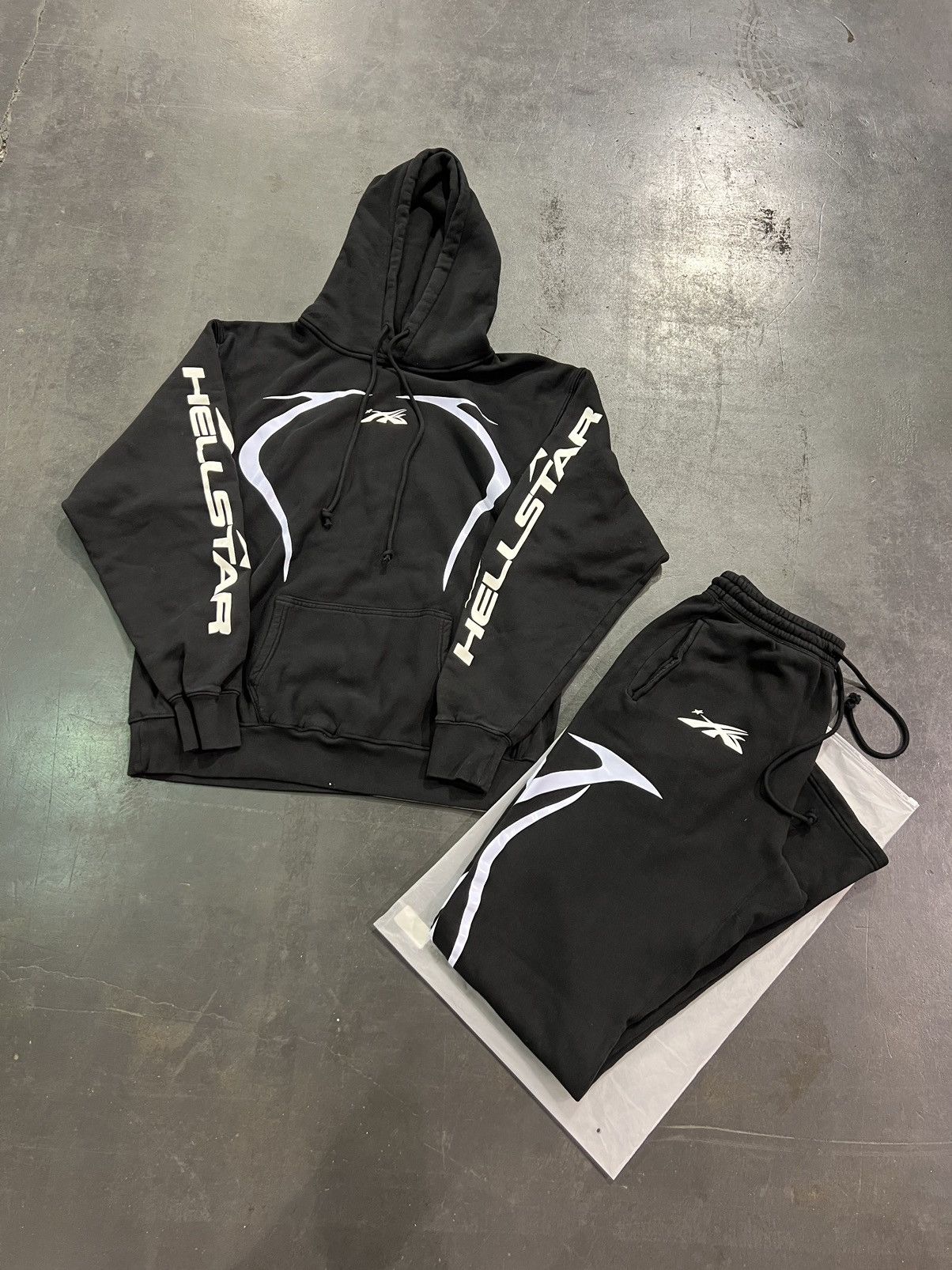 HELLSTAR HellStar Sports Jet Black Hoodie Size US L / EU 52-54 / 3 - 2 Thumbnail