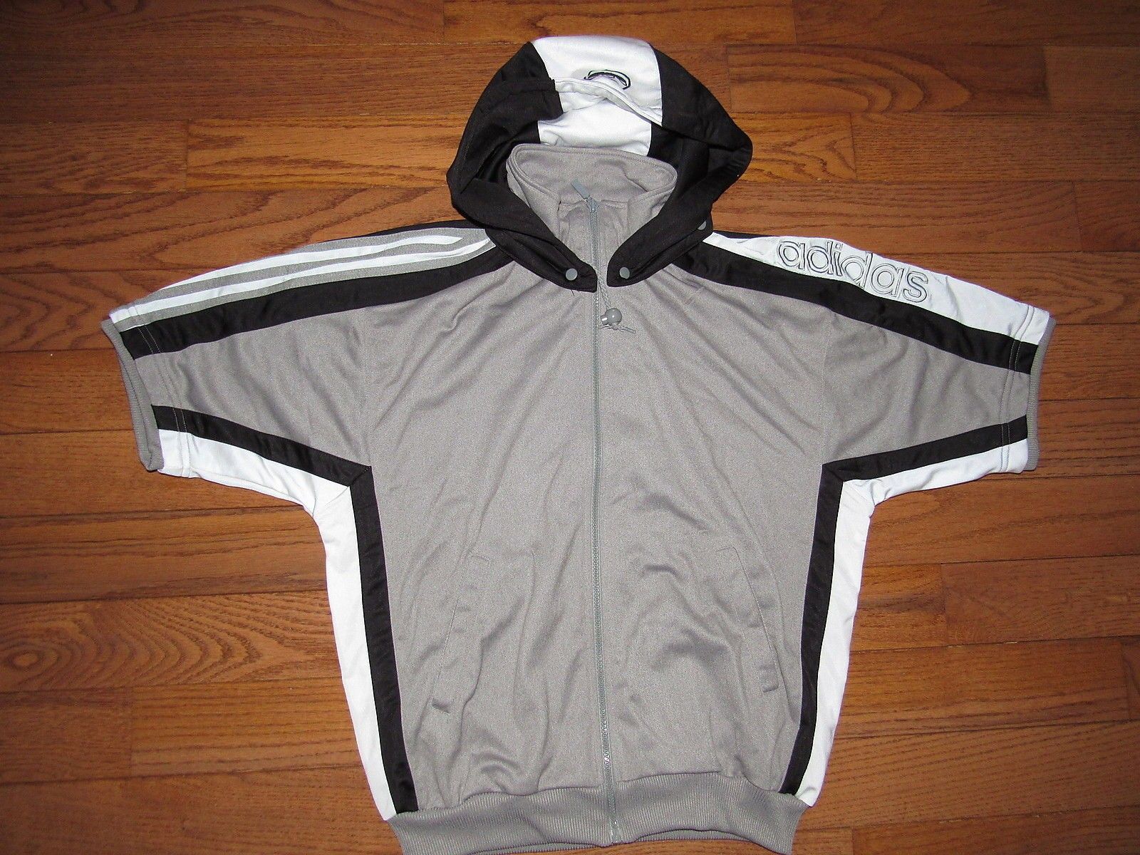 Adidas ADIDAS jersey, buttoned vintage hip hop t-shirt of 90s M Size US M / EU 48-50 / 2 - 1 Thumbnail