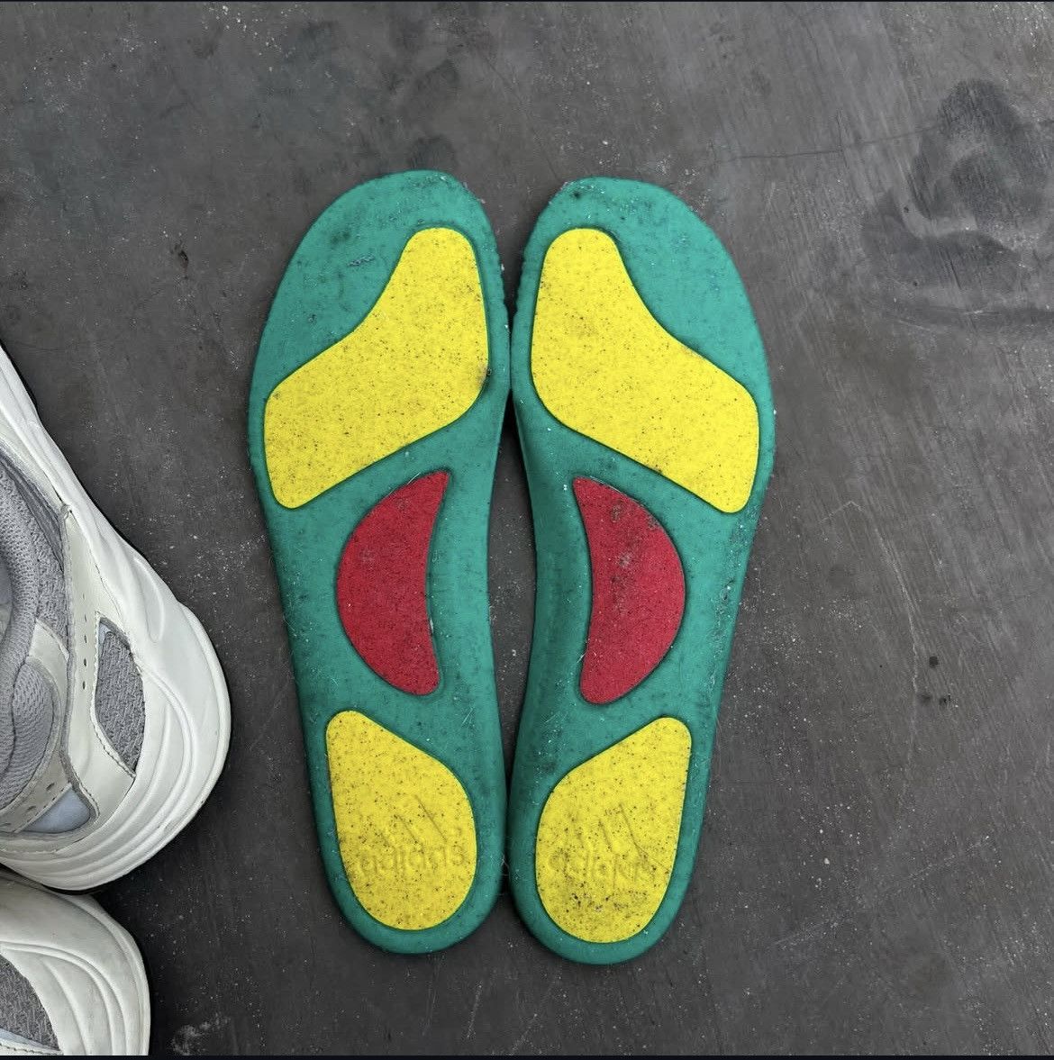 Yeezy Adidas Yeezy Boost 700 Static Size US 9.5 / EU 42-43 - 6 Thumbnail