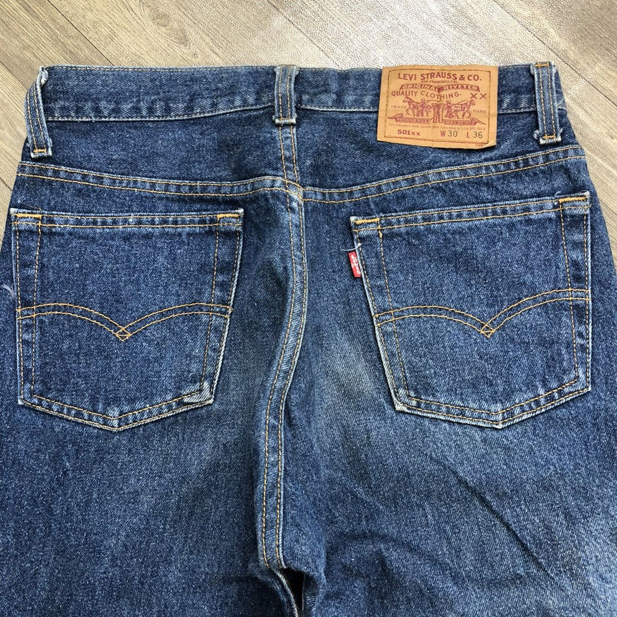 Levi's × Levi's Vintage Clothing × Vintage 🇺🇸 1990s Levis Strauss 501xx 30x36 Faded Blue Jeans Size US 29 - 4 Thumbnail