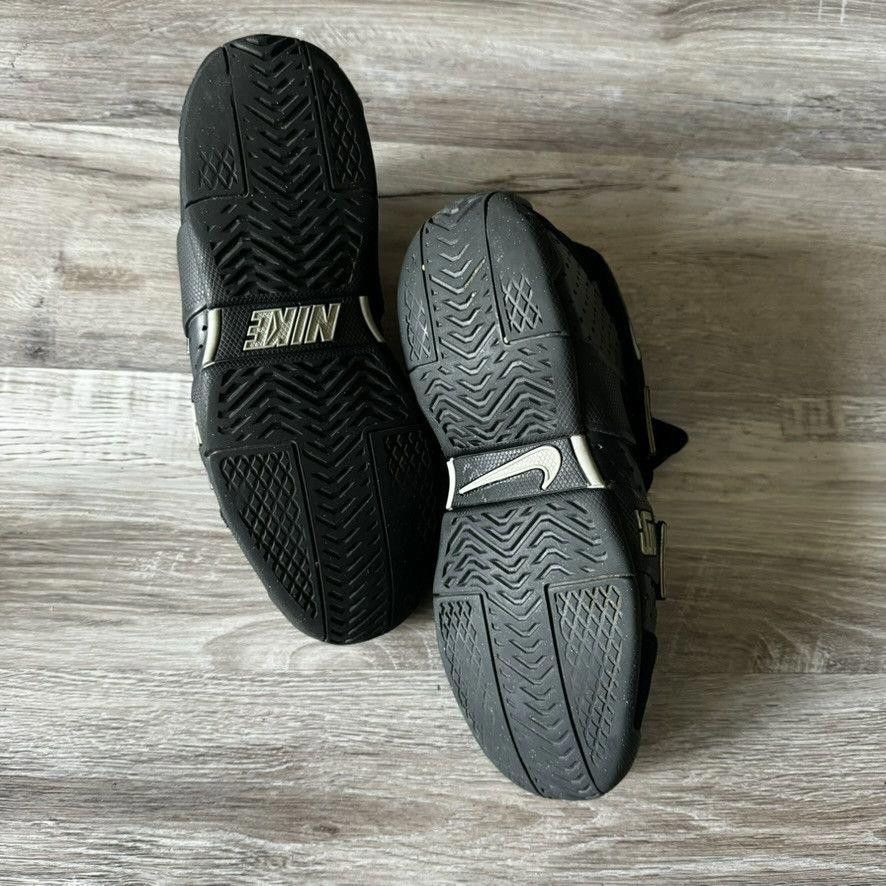 Nike NIKE • LeBron Air 20-5-5 GS "Black" (6M) Size US 6 / EU 39 - 6 Thumbnail