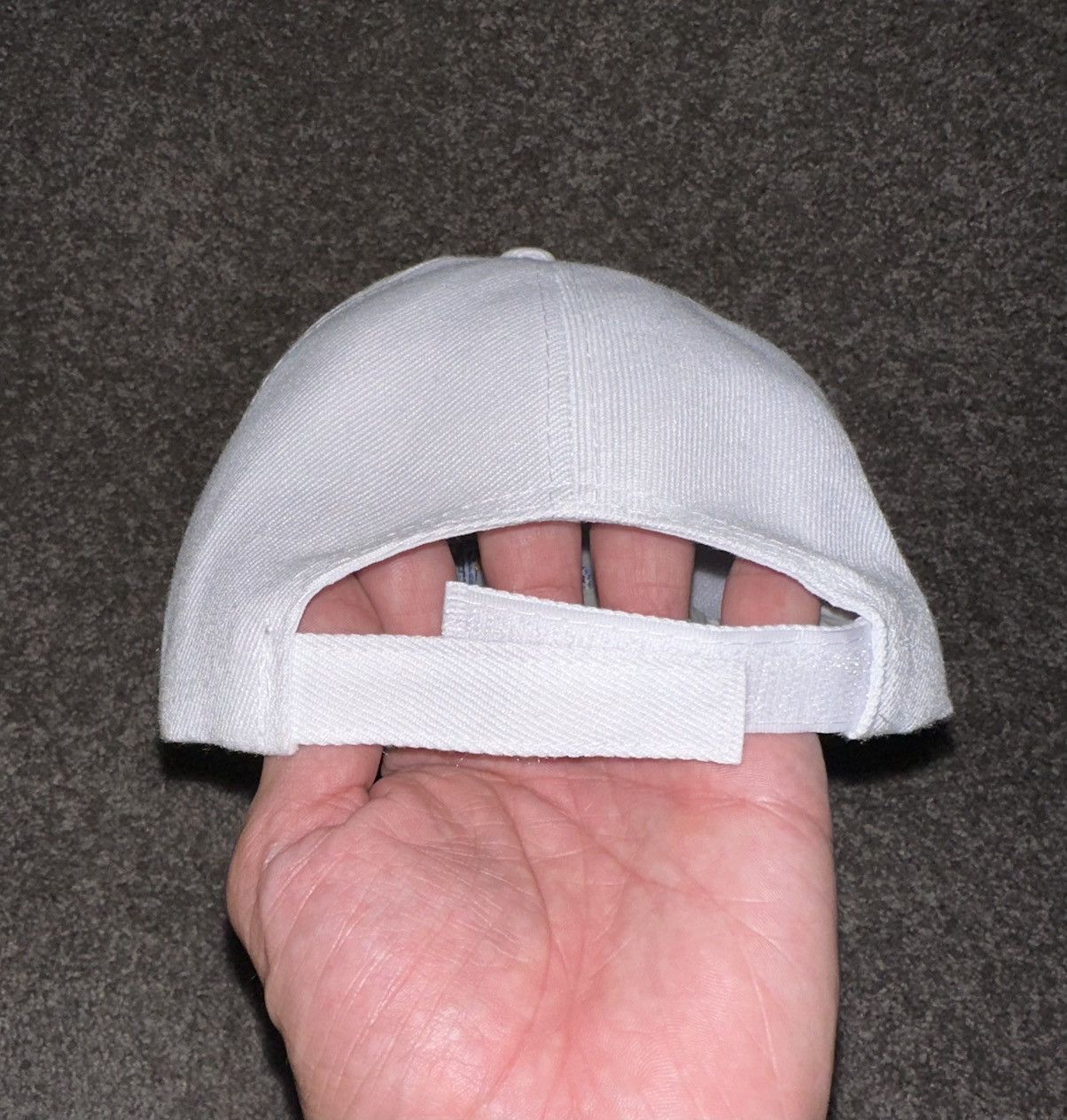 NBA × Vintage Vintage Lebron James Cavaliers Promotional Strapback Hat Size ONE SIZE - 3 Thumbnail