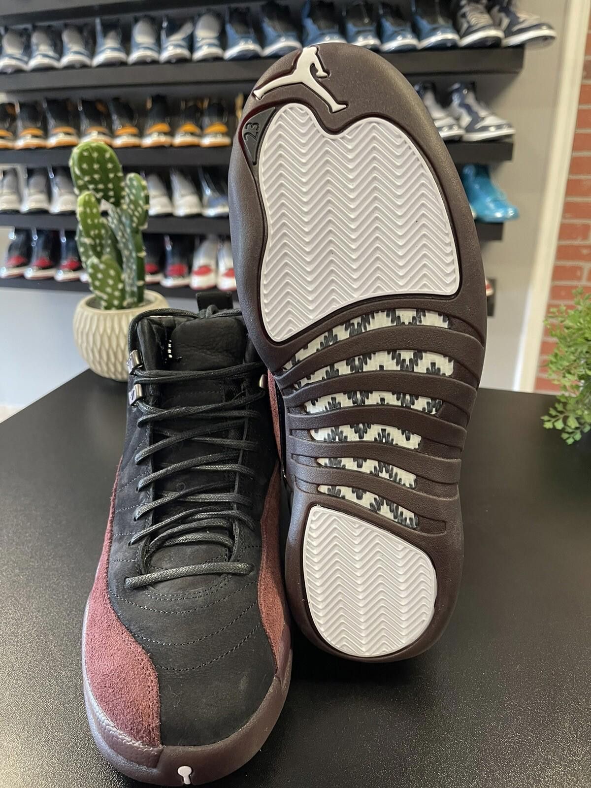 Jordan Brand Jordan 12 Retro A Ma Maniere Black Women 11.5 Women/10 Men Size US 11.5 / EU 44-45 - 7 Thumbnail