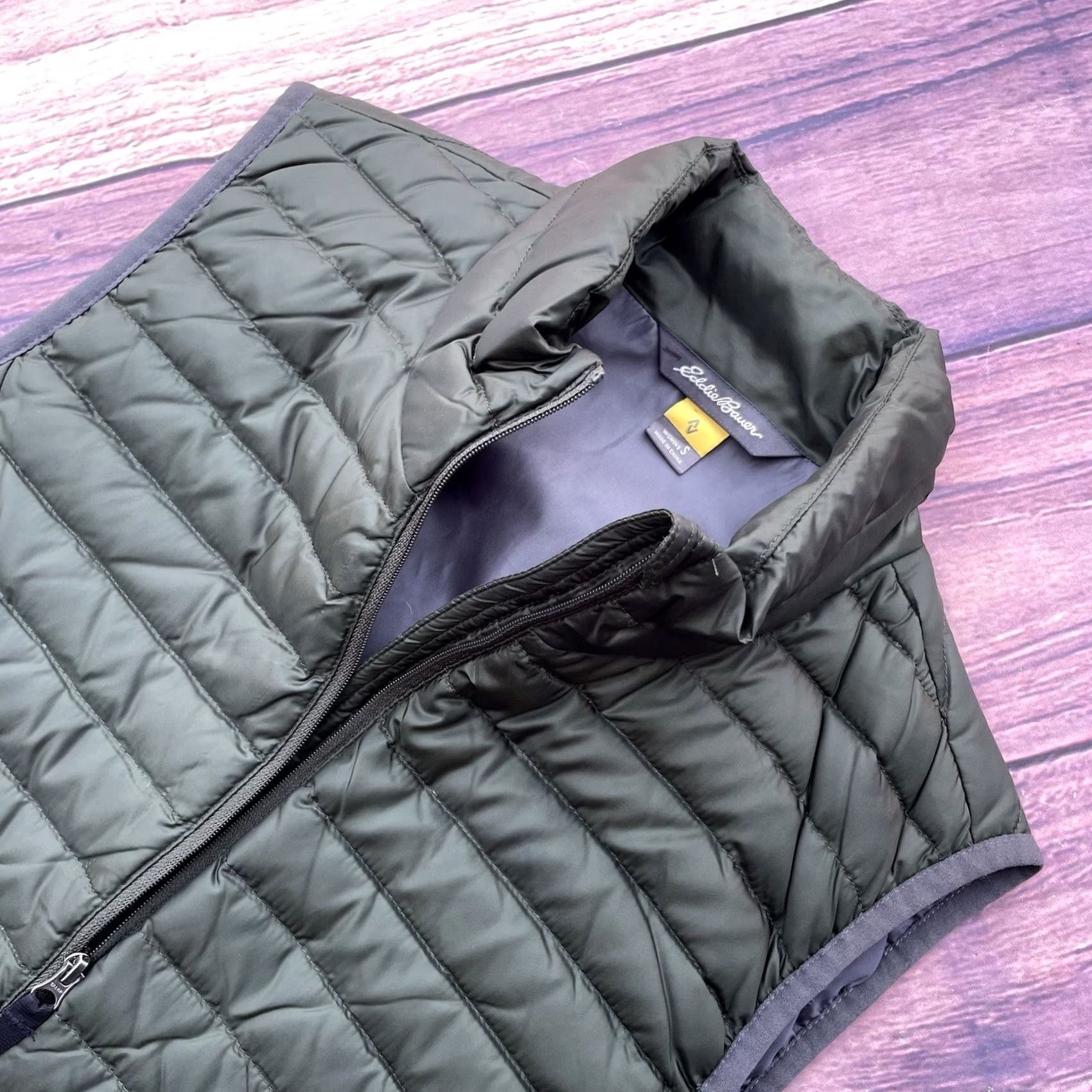 Eddie Bauer Eddie Bauer Women's S Travex EB700 Full Zip Quilted Down Fill Vest Hunter Green Size S / US 4 / IT 40 - 5 Thumbnail