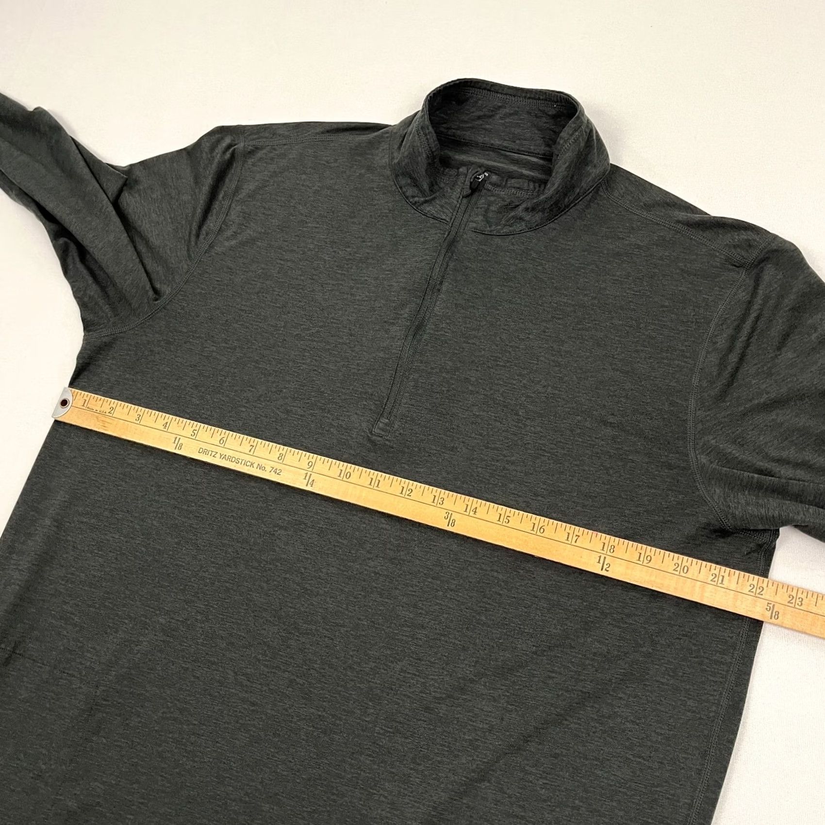 Vuori Vuori Ease Performance Half Zip 2.0 Pullover Mens XL Gray Active Golf Shirt Pullover Size US XL / EU 56 / 4 - 5 Thumbnail