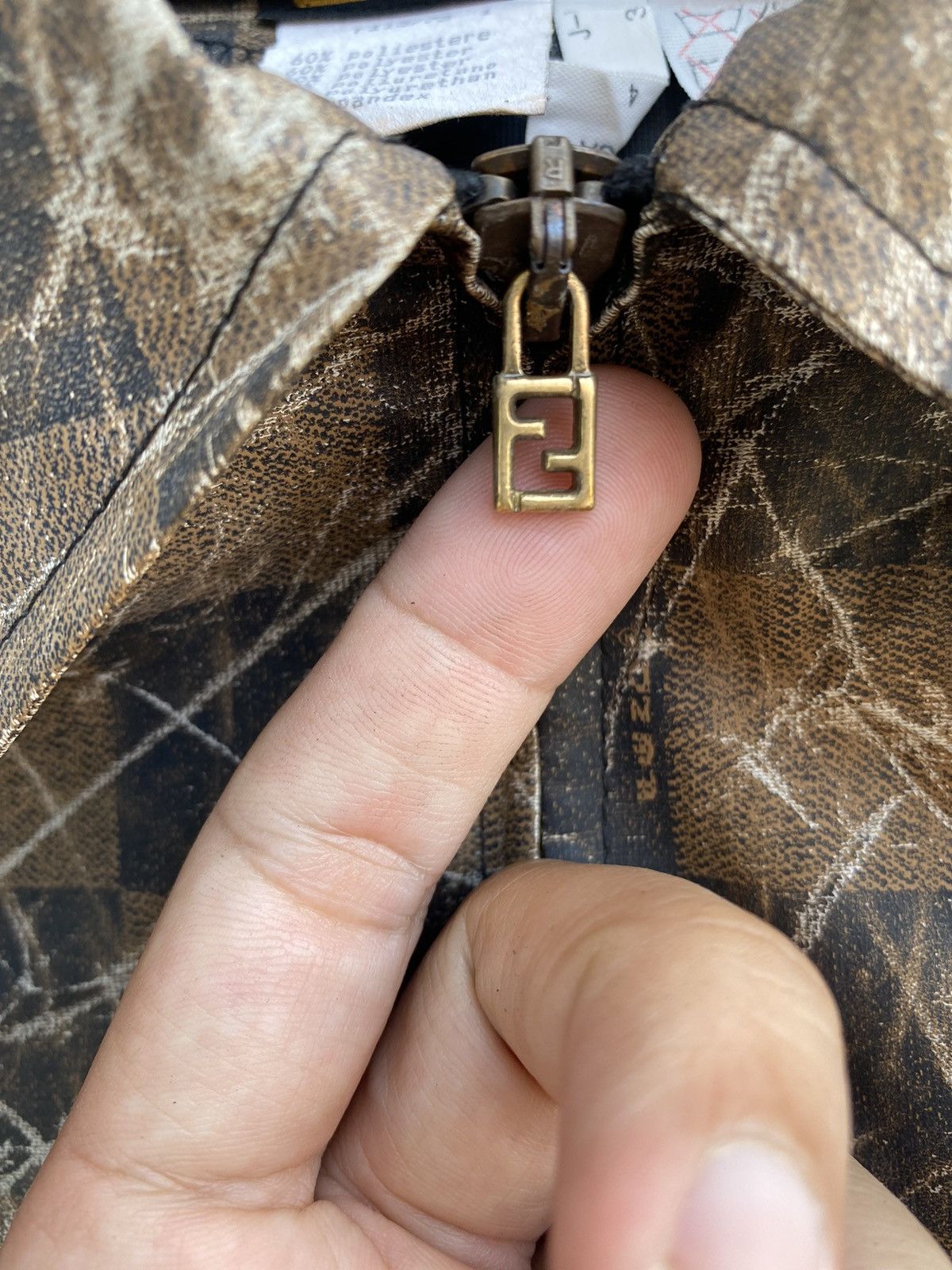 Fendi × Vintage 80s FENDI zucca all overprinted checkerboard oversize jacket Size XS / US 0-2 / IT 36-38 - 5 Thumbnail