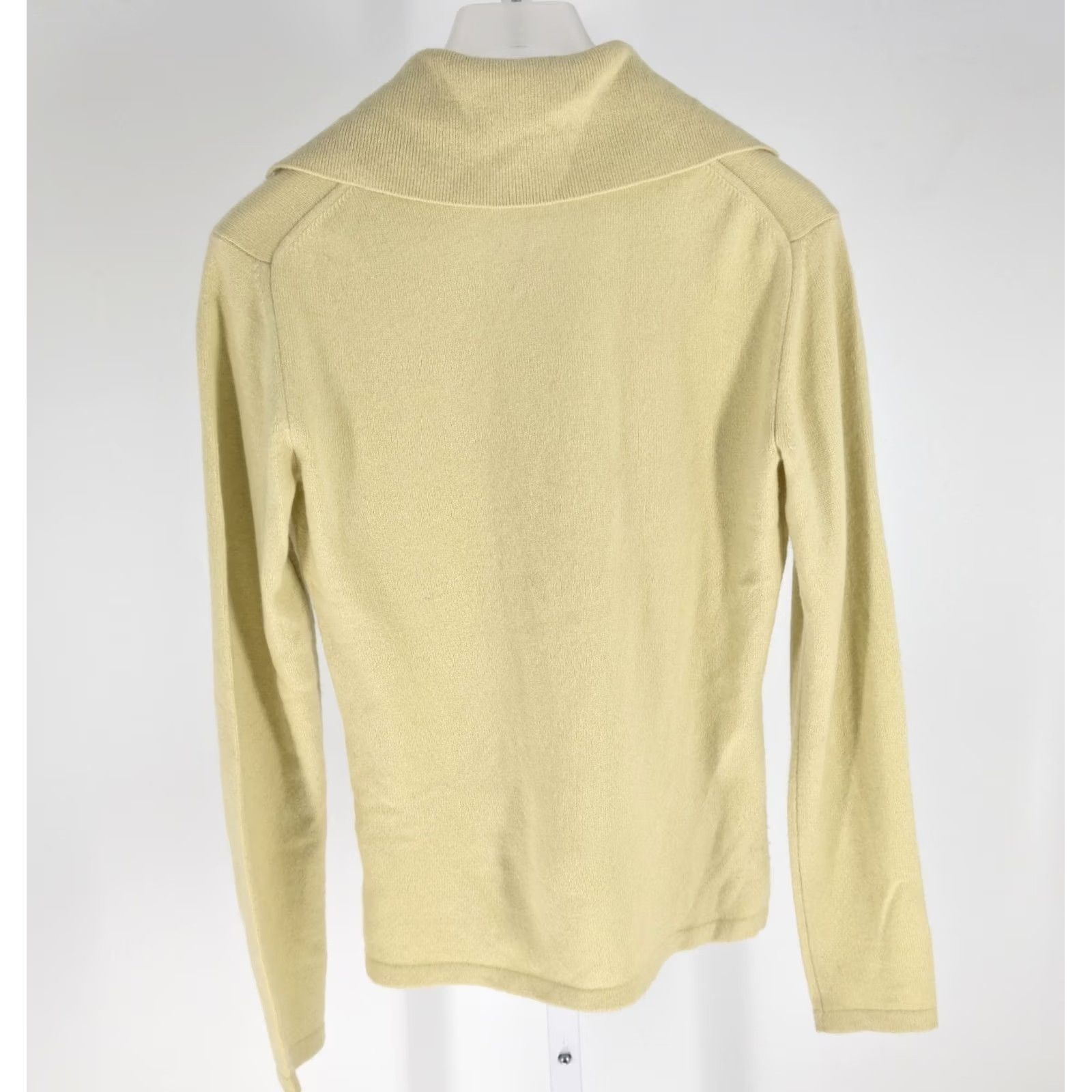 Banana Republic VINTAGE Banana Republic 100% Cashmere Lace Up Sweater XS Spring 2003 Green Women Pullover Lace-Up V-Neck Relaxed Classic Womens Size XS / US 0-2 / IT 36-38 - 3 Thumbnail