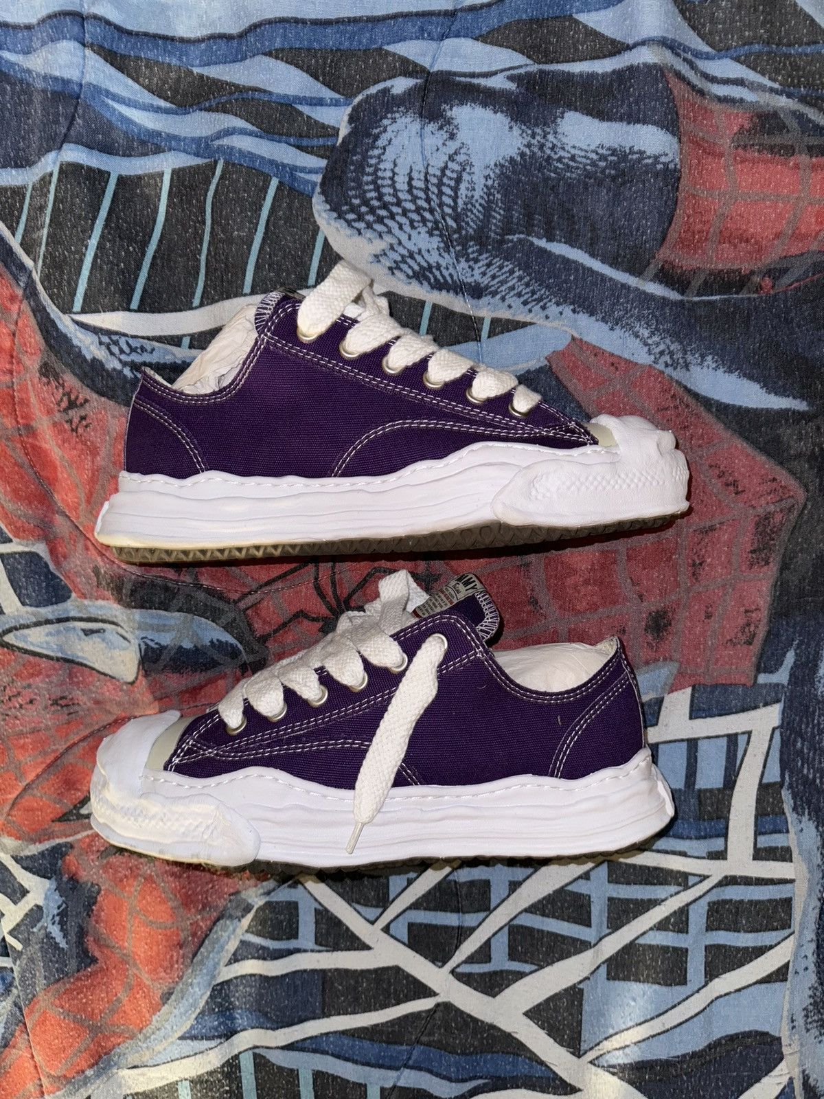 image of Maison Mihara Yasuhiro Hank OG Sole Canvas Low Size 43 Shoes in Purple/White, Men's
