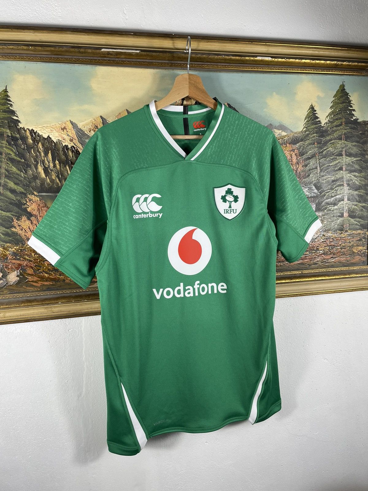 Canterbury of New Zealand × Vintage VINTAGE CANTERBURY IRELAND IRFU IRISH RUGBY JERSEY RARE Size US S / EU 44-46 / 1 - 3 Thumbnail