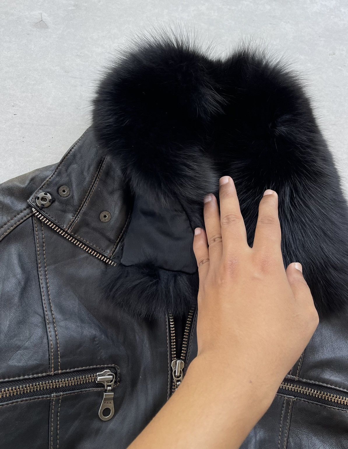 KMRii 🔥VINTAGE 2000'S AIMA FUR COLLARED BLACK BIKER LEATHER JACKET Size US M / EU 48-50 / 2 - 7 Thumbnail