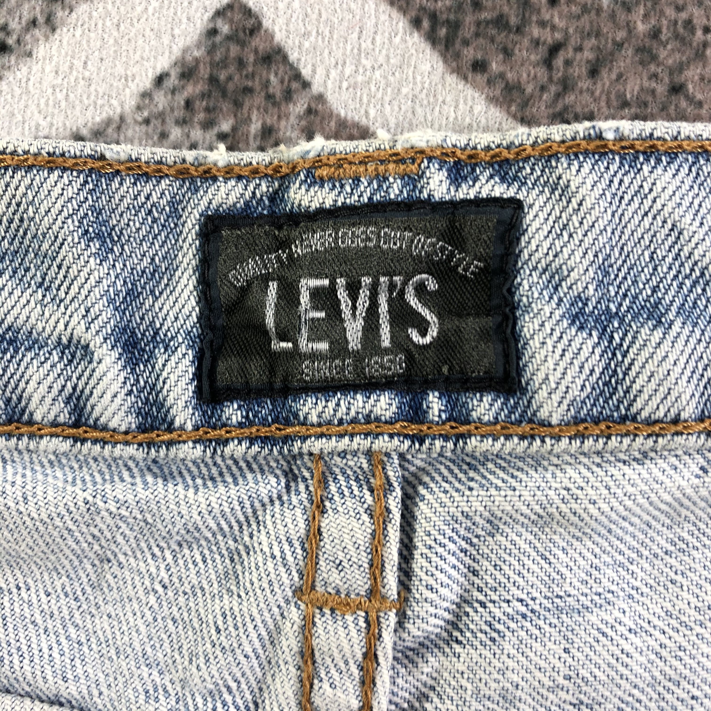 Levi's 90s Vintage Levis 635 Jeans Medium Wash Denim KJ2347 Size US 29 - 9 Thumbnail