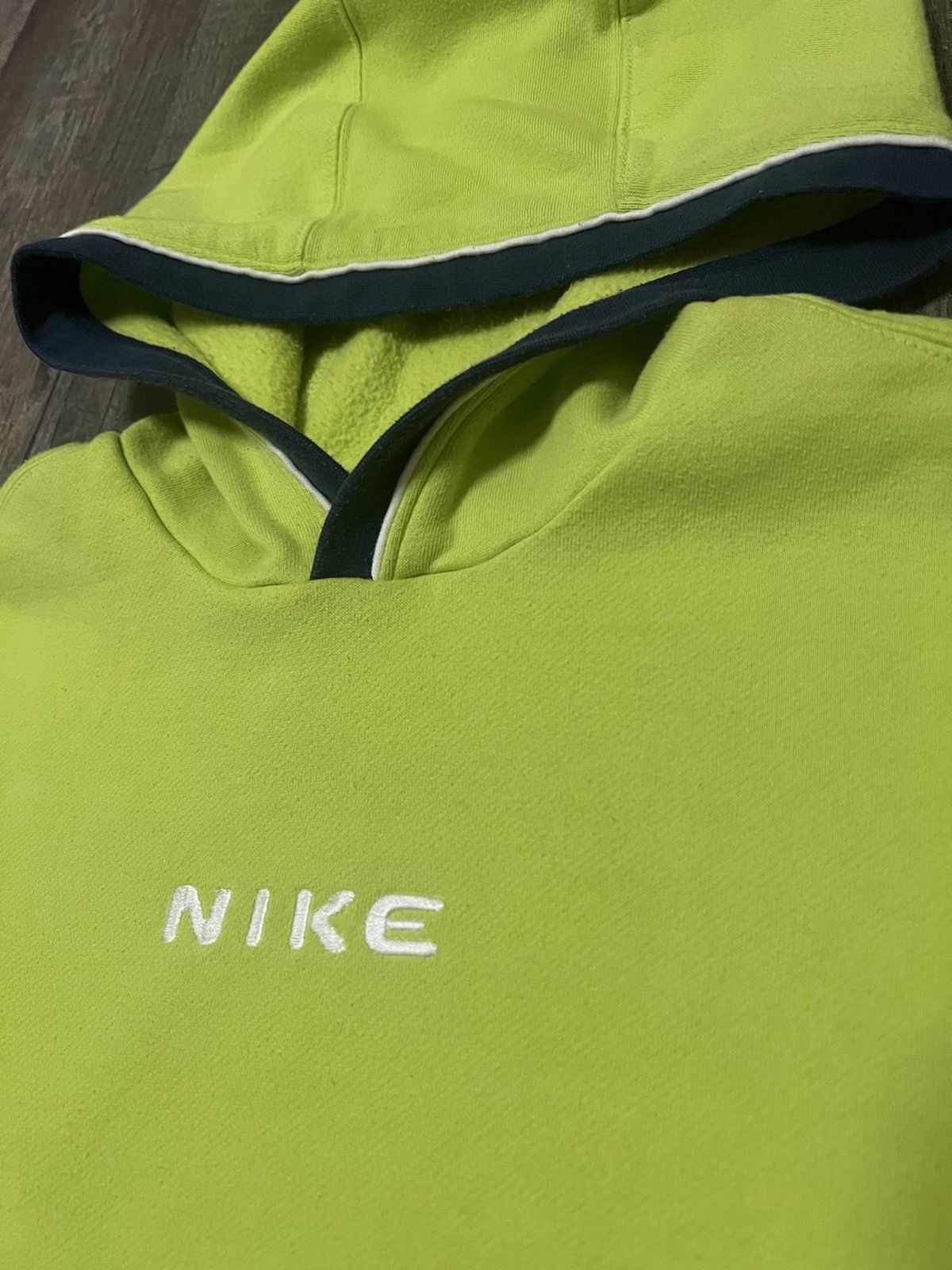 Nike × Vintage Vintage Nike Spellout Lime Neon Hoodie size XL 26x26.5 Size US XL / EU 56 / 4 - 2 Thumbnail