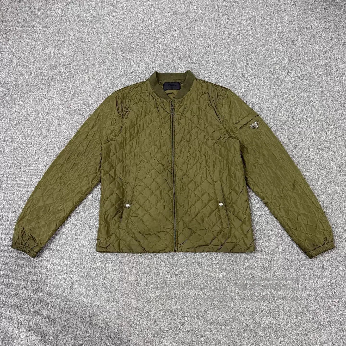 Prada Green Quilted Bomber Jacket Size M. Size US M / EU 48-50 / 2 - 1 Thumbnail