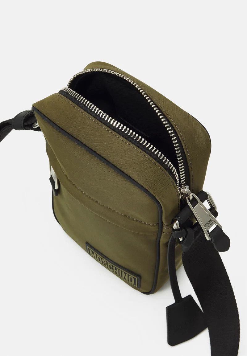 Moschino o1y0225 Size : OS / Logo Cross-Body Bag in Military Green Size ONE SIZE - 2 Thumbnail