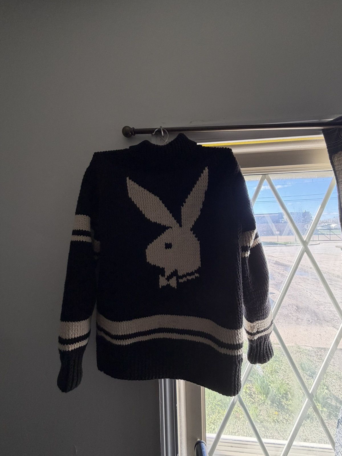 Supreme Supreme playboy cardigan 2017 fw Black & White Size US M / EU 48-50 / 2 - 2 Thumbnail