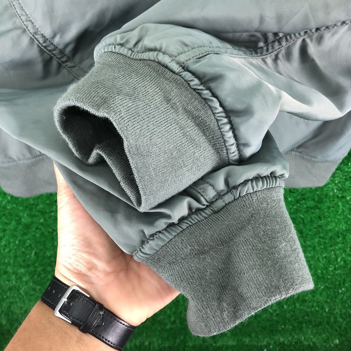 Uniqlo Uniqlo Thrashed Bomber Jacket Type MA-1 Custom Patches Size US XL / EU 56 / 4 - 13 Thumbnail