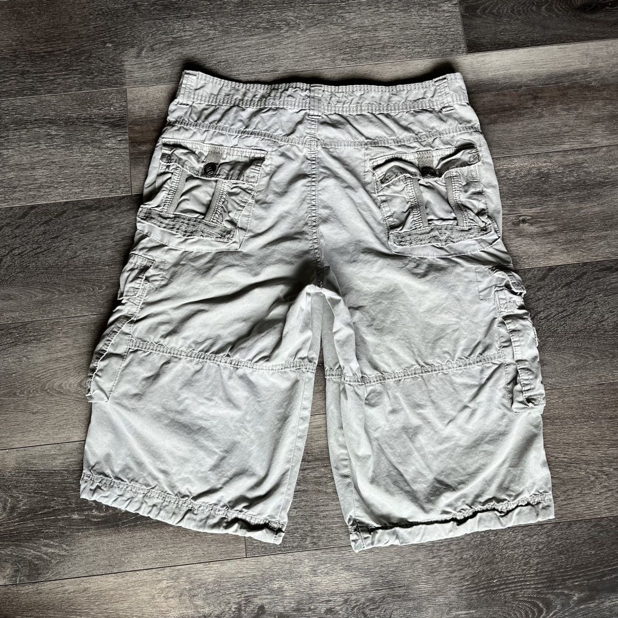 Vintage Vintage 2000s Rebel & Soul Cargo Pocket Skater Baggy Shorts Size US 34 / EU 50 - 2 Thumbnail